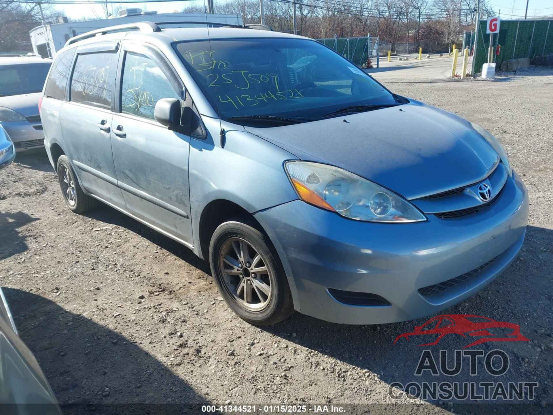 TOYOTA SIENNA 2010 - 5TDKK4CC7AS334699