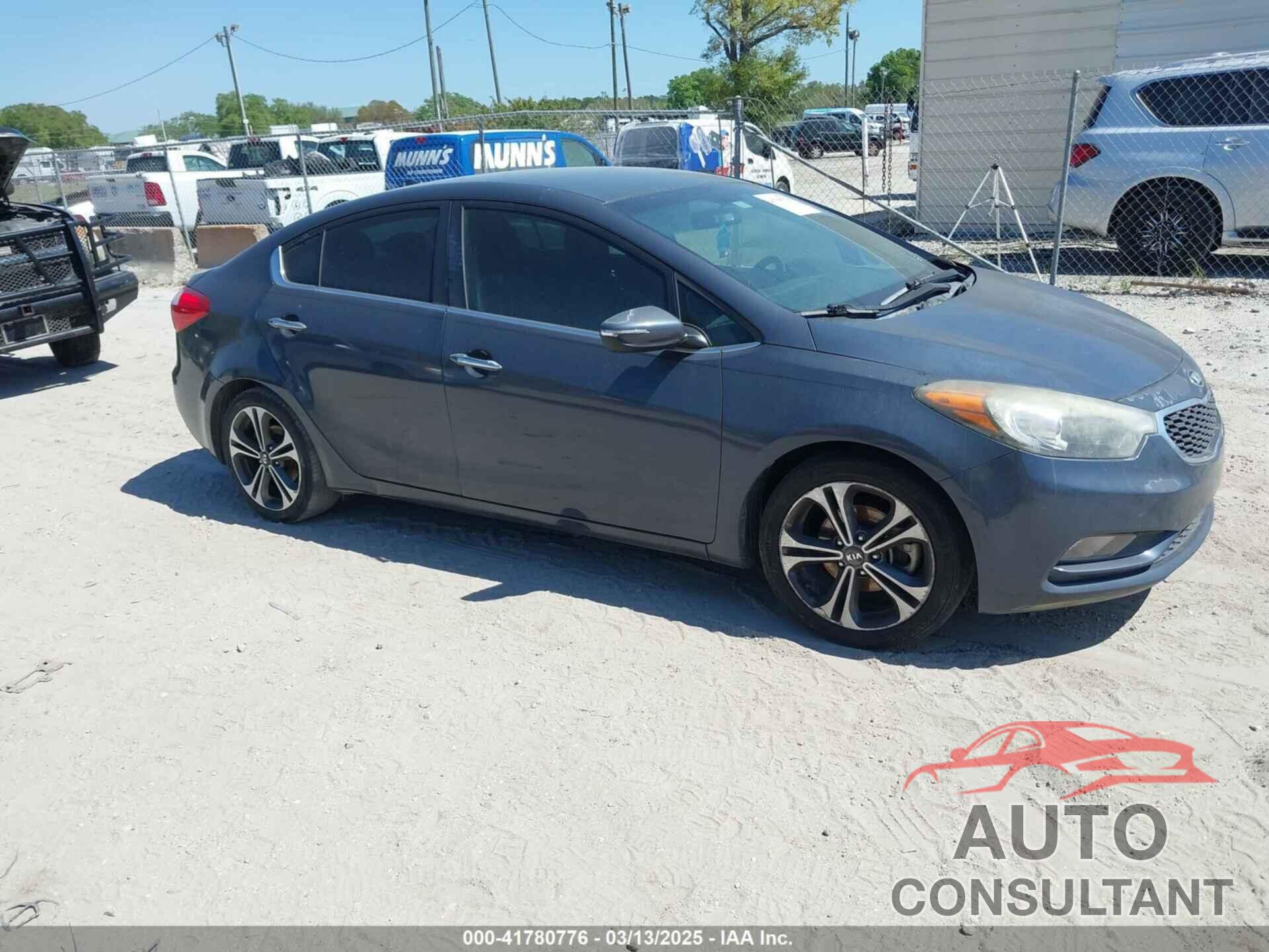 KIA FORTE 2016 - KNAFX4A82G5485642