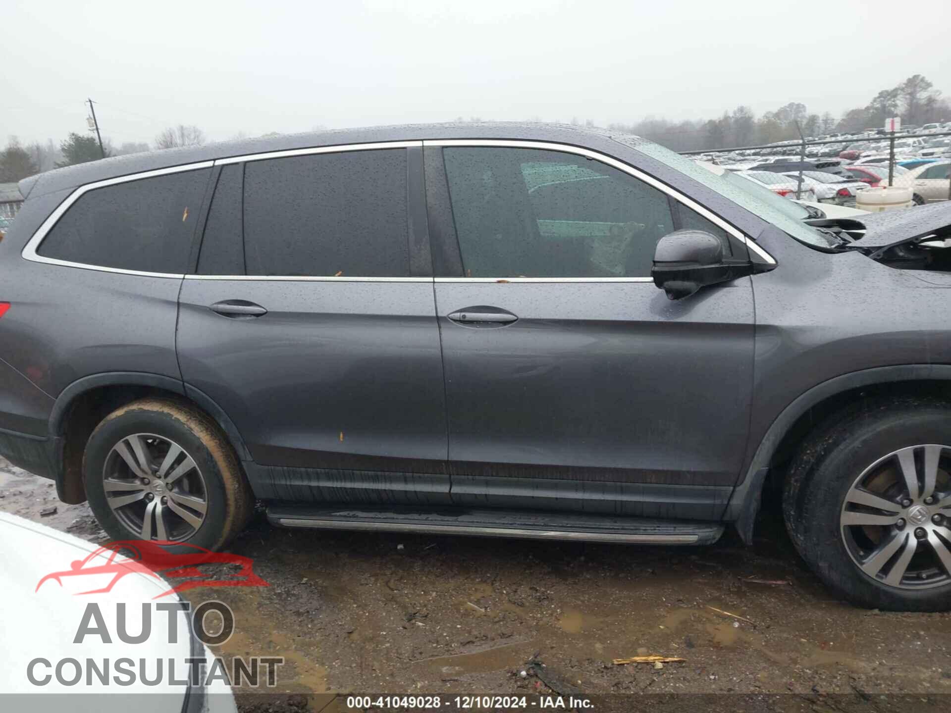 HONDA PILOT 2017 - 5FNYF5H8XHB018480