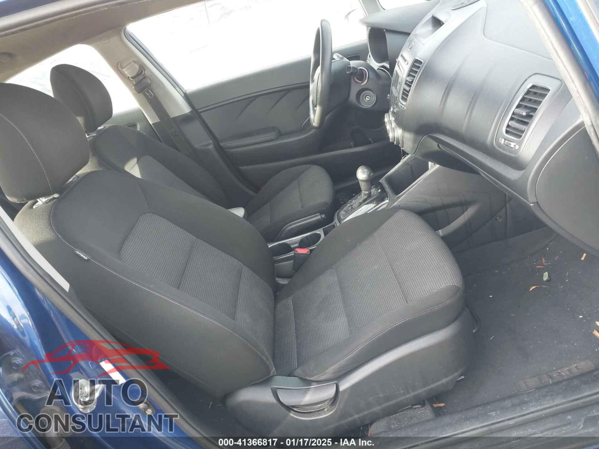 KIA FORTE 2017 - 3KPFK4A75HE120614