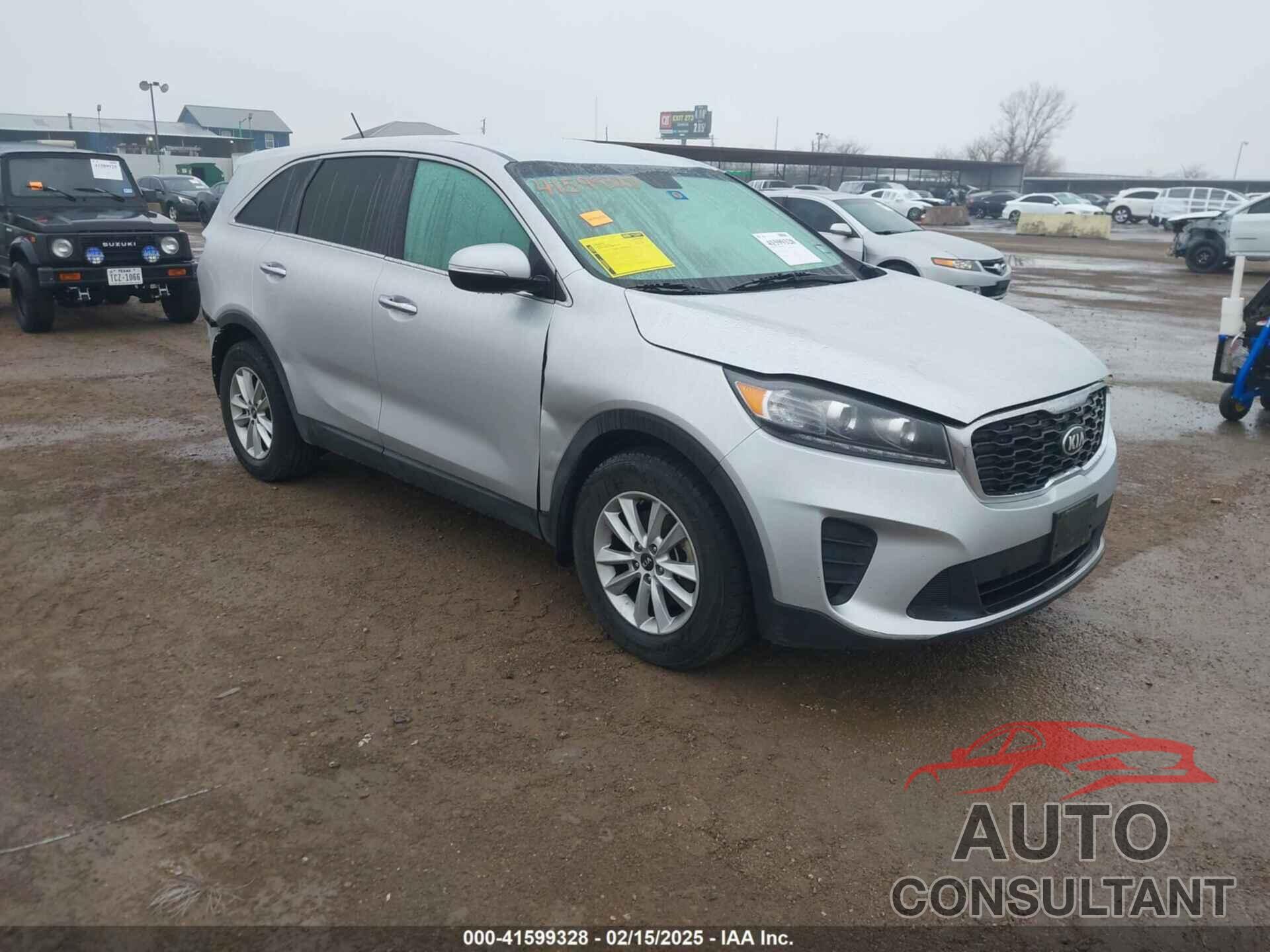 KIA SORENTO 2019 - 5XYPG4A51KG495866
