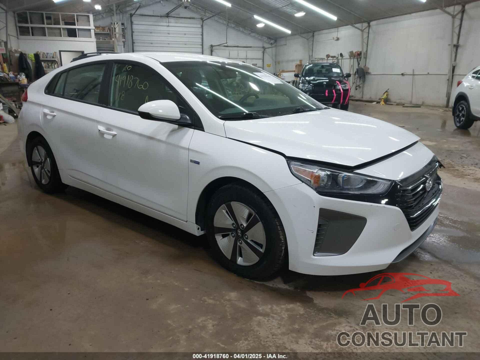 HYUNDAI IONIQ HYBRID 2018 - KMHC65LC2JU102551