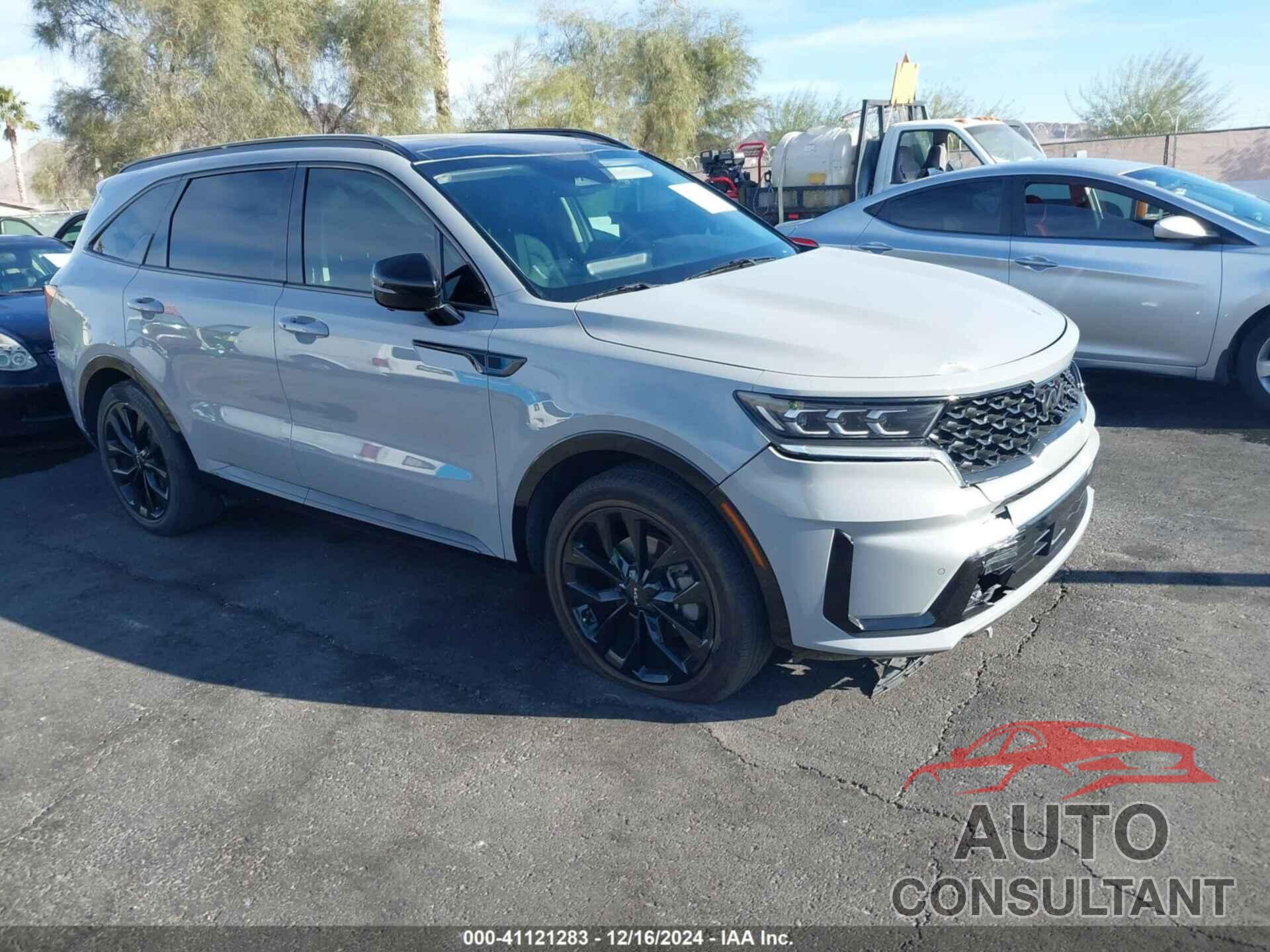 KIA SORENTO 2022 - 5XYRK4LF0NG098120