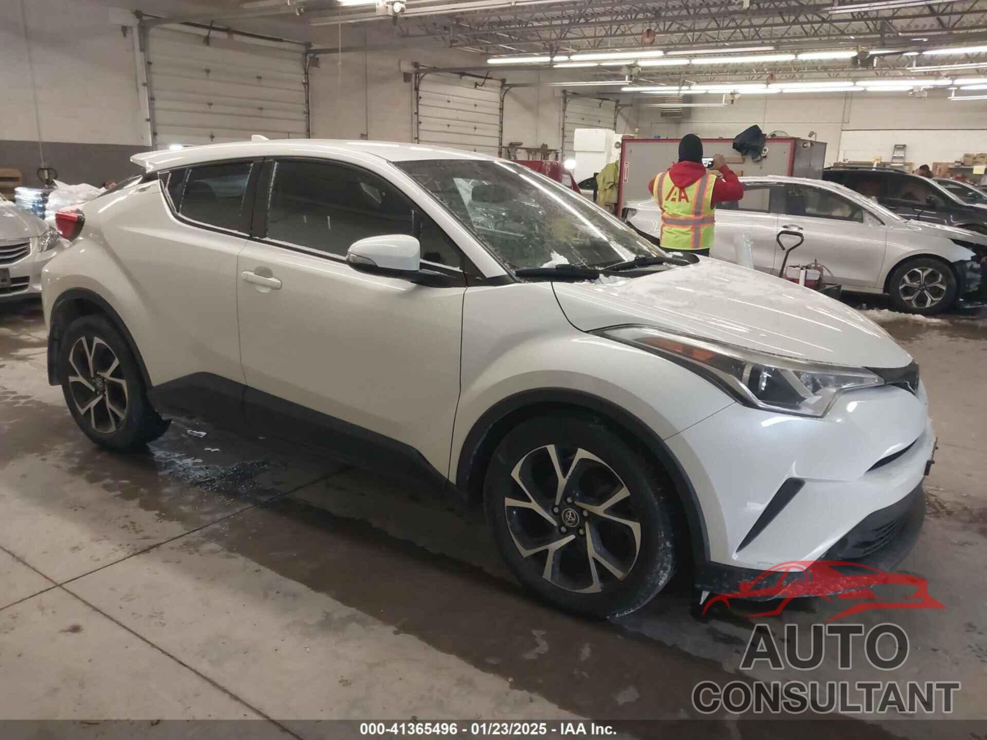 TOYOTA C-HR 2018 - NMTKHMBX6JR049591
