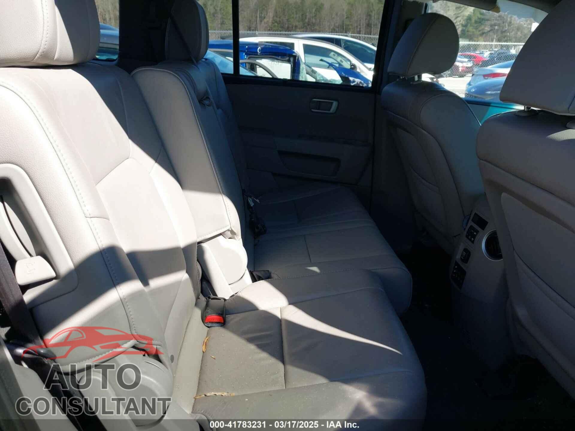 HONDA PILOT 2014 - 5FNYF3H93EB021908