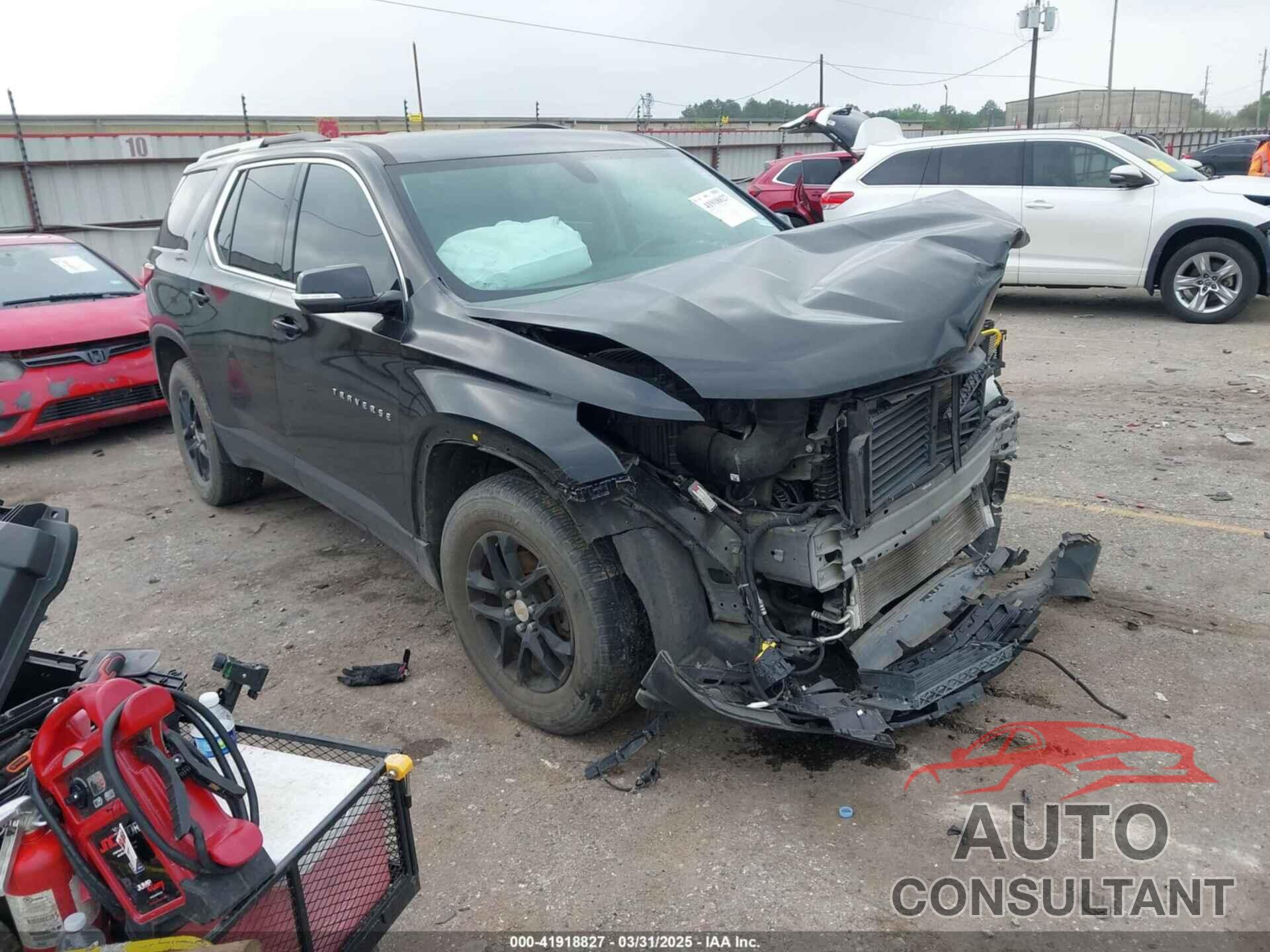 CHEVROLET TRAVERSE 2018 - 1GNERGKW5JJ194436