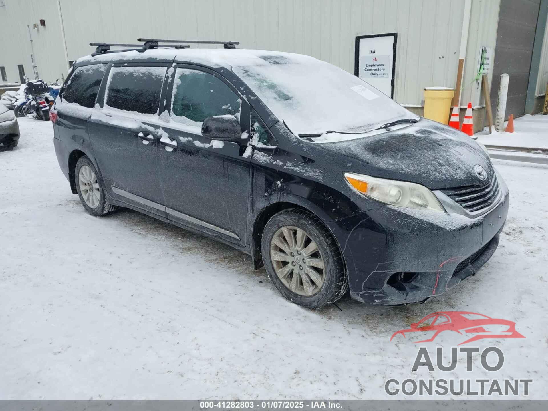 TOYOTA SIENNA 2015 - 5TDJK3DC4FS127649