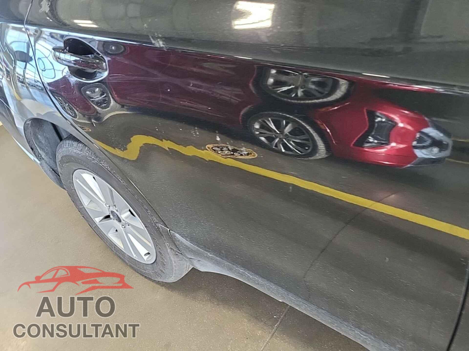 SUBARU OUTBACK 2018 - 4S4BSAFC8J3325095