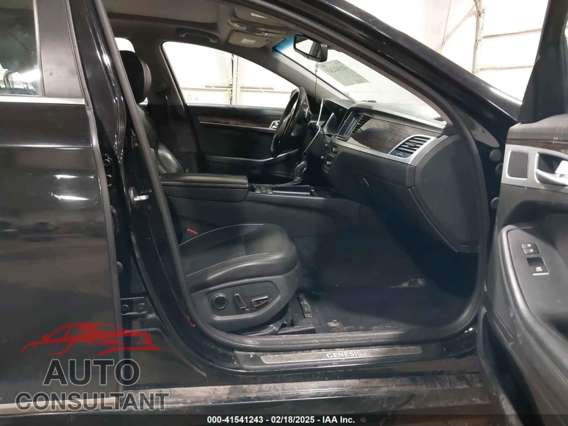 HYUNDAI GENESIS 2016 - KMHGN4JEXGU139357