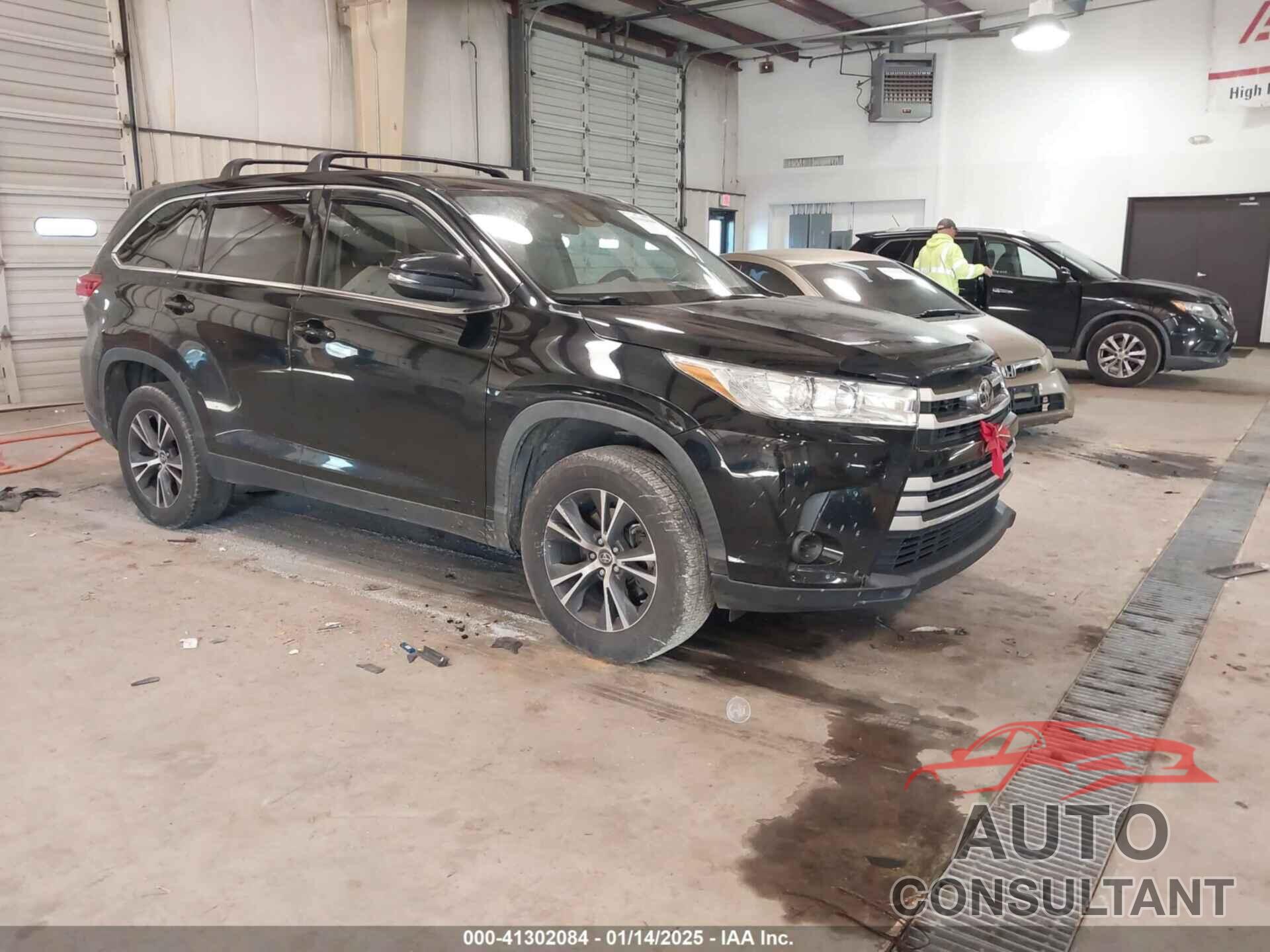 TOYOTA HIGHLANDER 2019 - 5TDZZRFHXKS328573