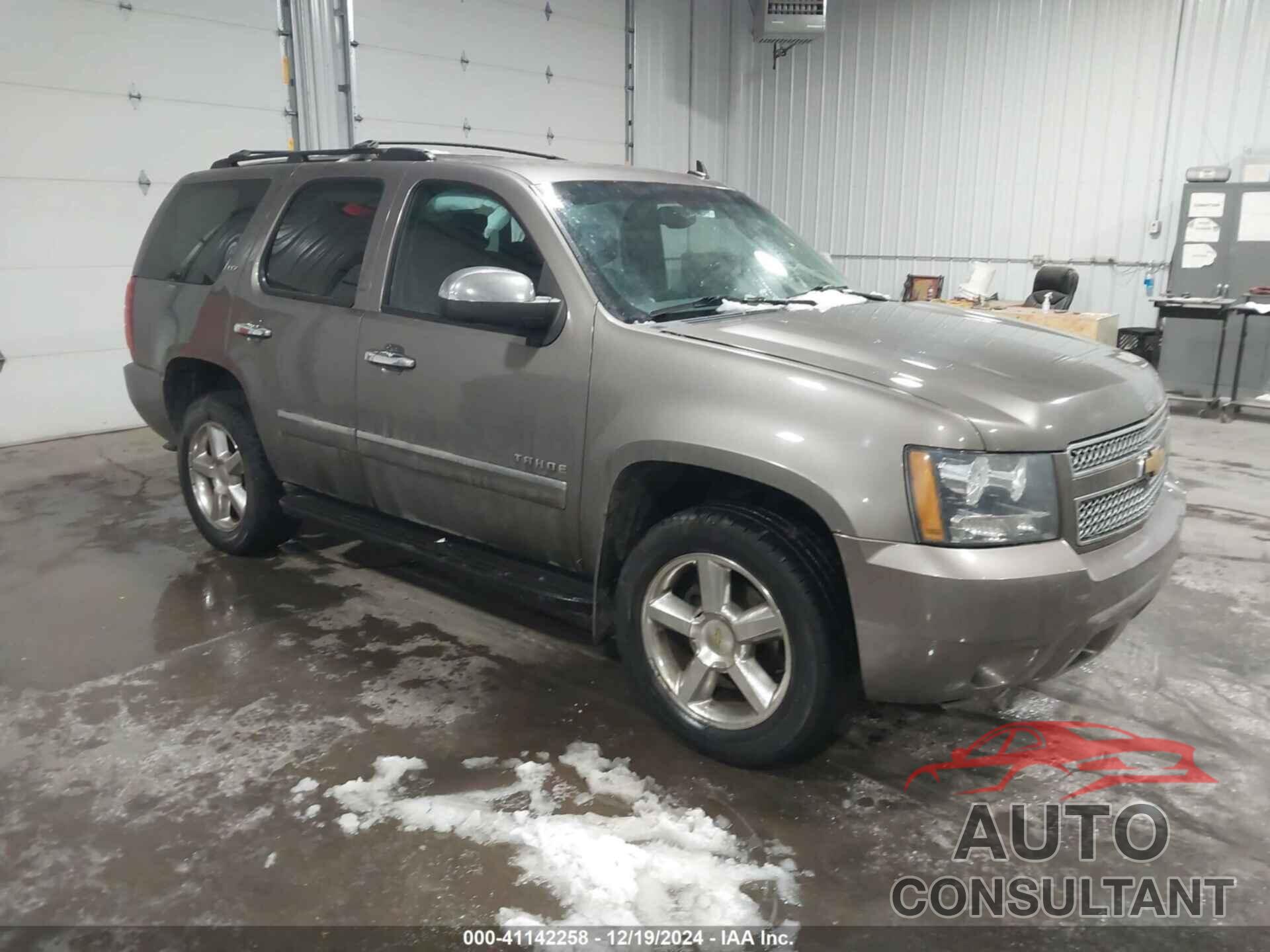 CHEVROLET TAHOE 2013 - 1GNSKCE03DR218388