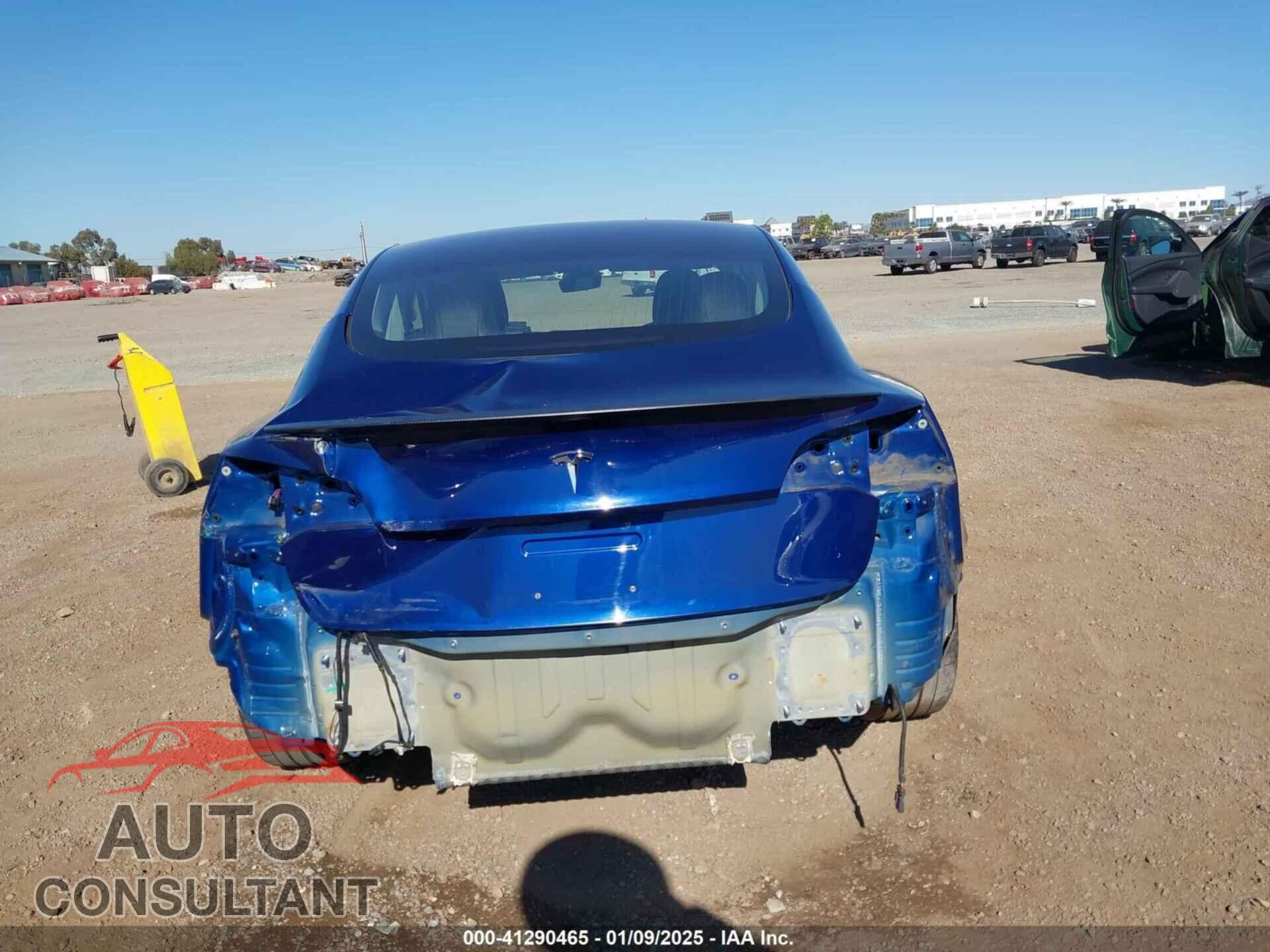 TESLA MODEL 3 2018 - 5YJ3E1EB8JF151475