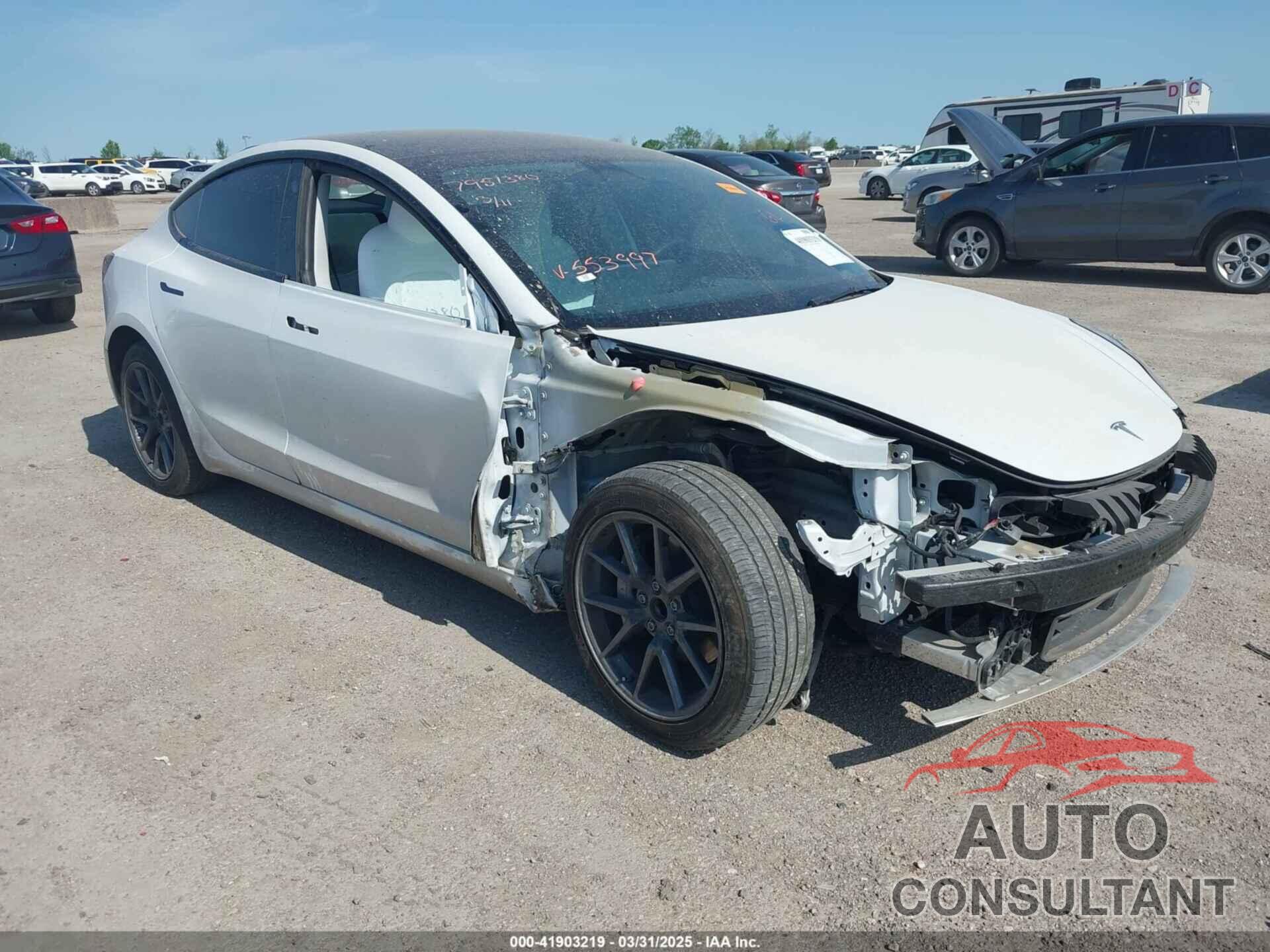 TESLA MODEL 3 2023 - 5YJ3E1EAXPF553997