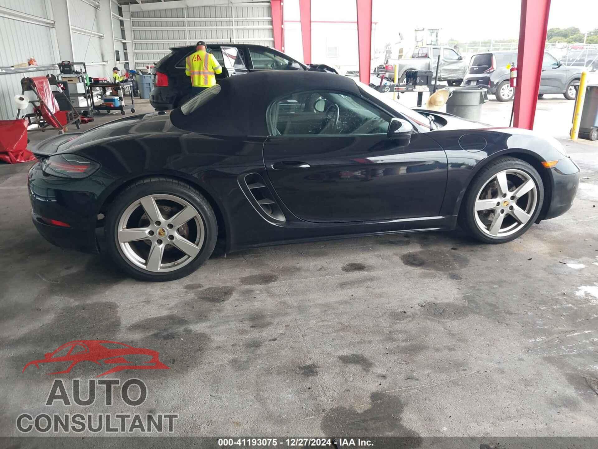 PORSCHE 718 BOXSTER 2017 - WP0CA2A8XHS220370