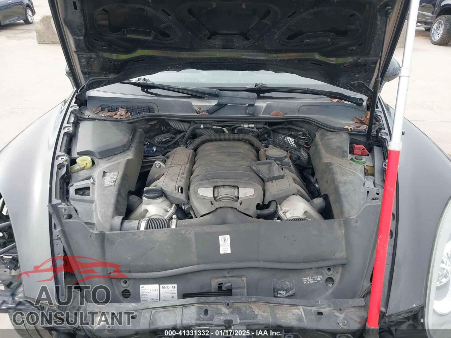 PORSCHE CAYENNE 2011 - WP1AB2A24BLA55710