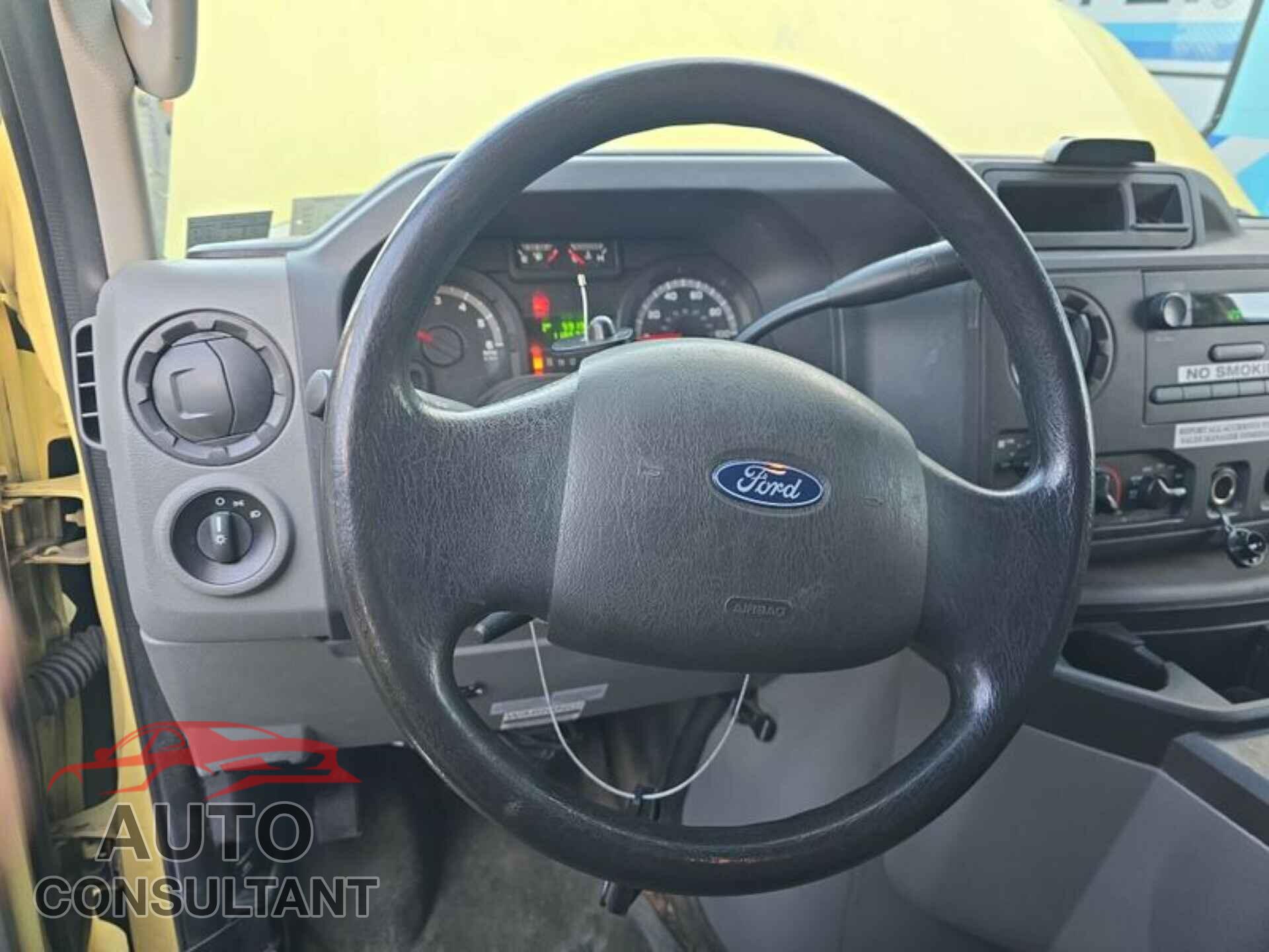 FORD ECONOLINE 2019 - 1FDXE4FS5KDC57727