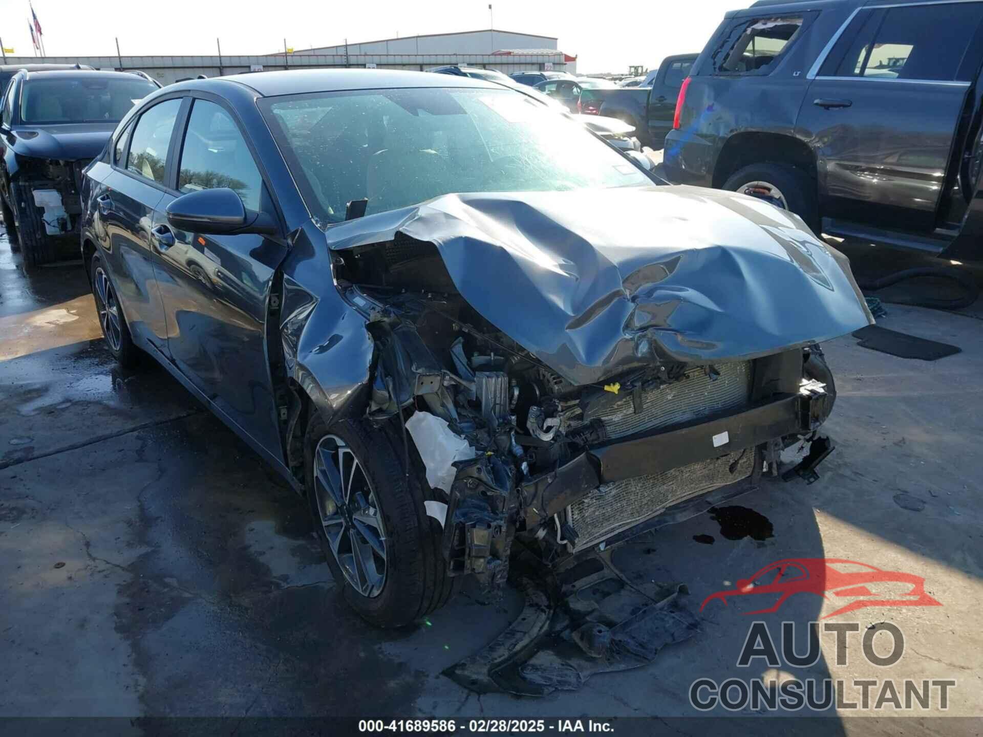 KIA FORTE 2023 - 3KPF24AD8PE679854