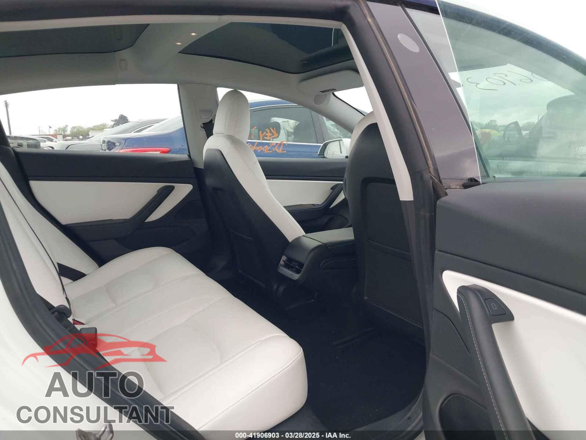 TESLA MODEL 3 2021 - 5YJ3E1EA1MF917302