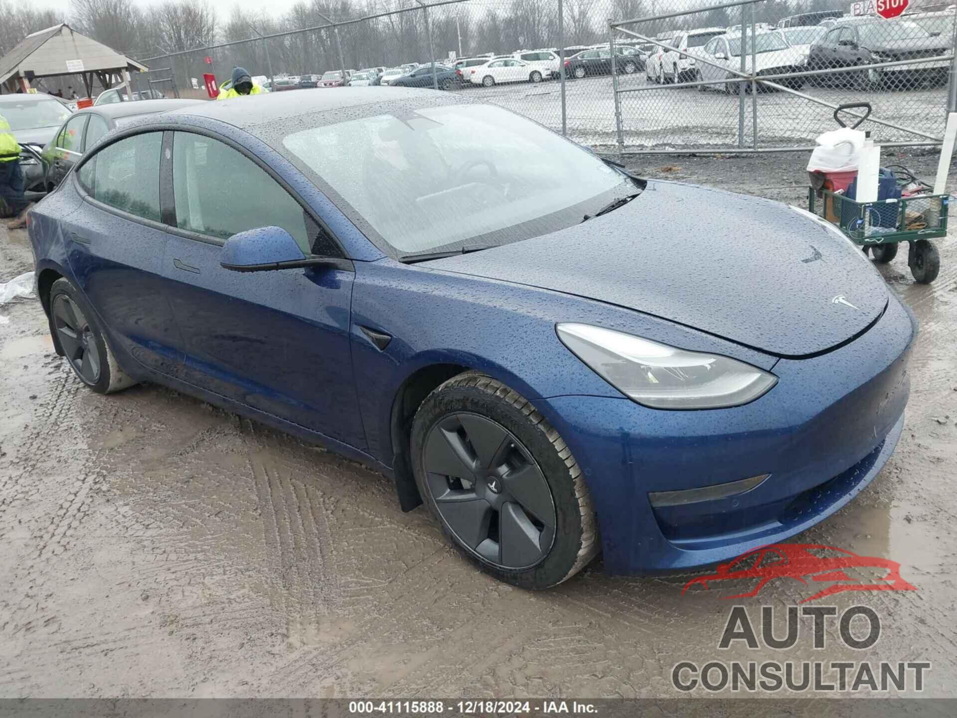 TESLA MODEL 3 2022 - 5YJ3E1EA8NF189964