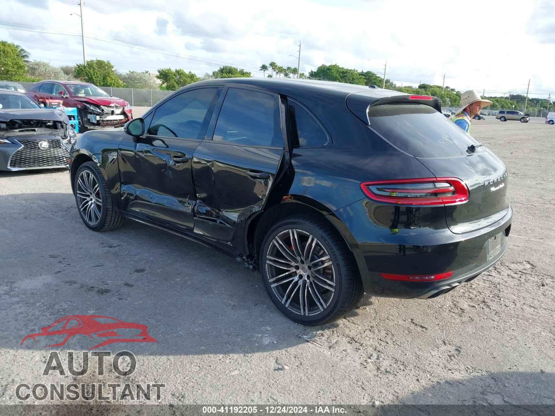 PORSCHE MACAN 2017 - WP1AF2A54HLB61419