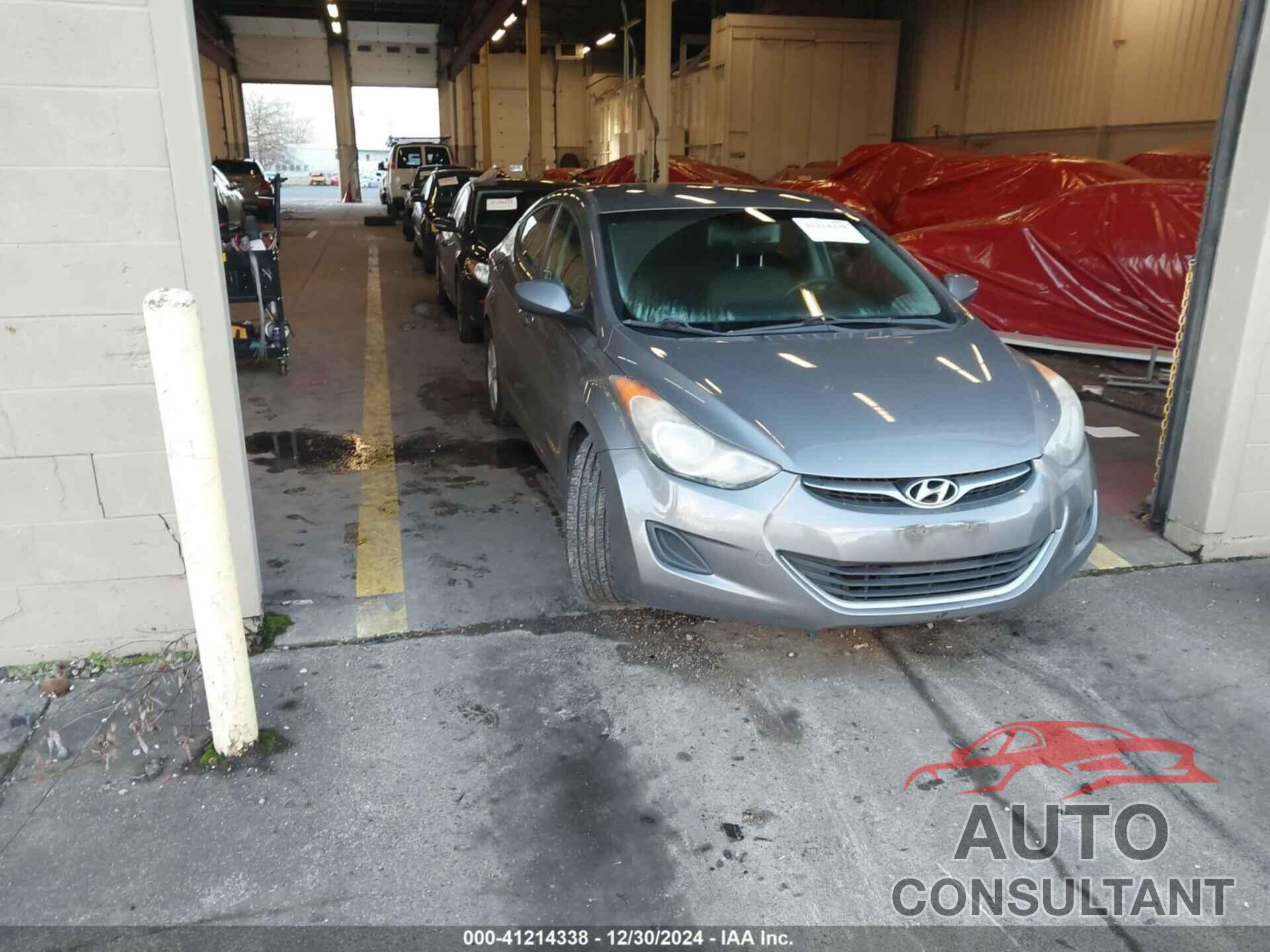 HYUNDAI ELANTRA 2013 - 5NPDH4AE4DH236882