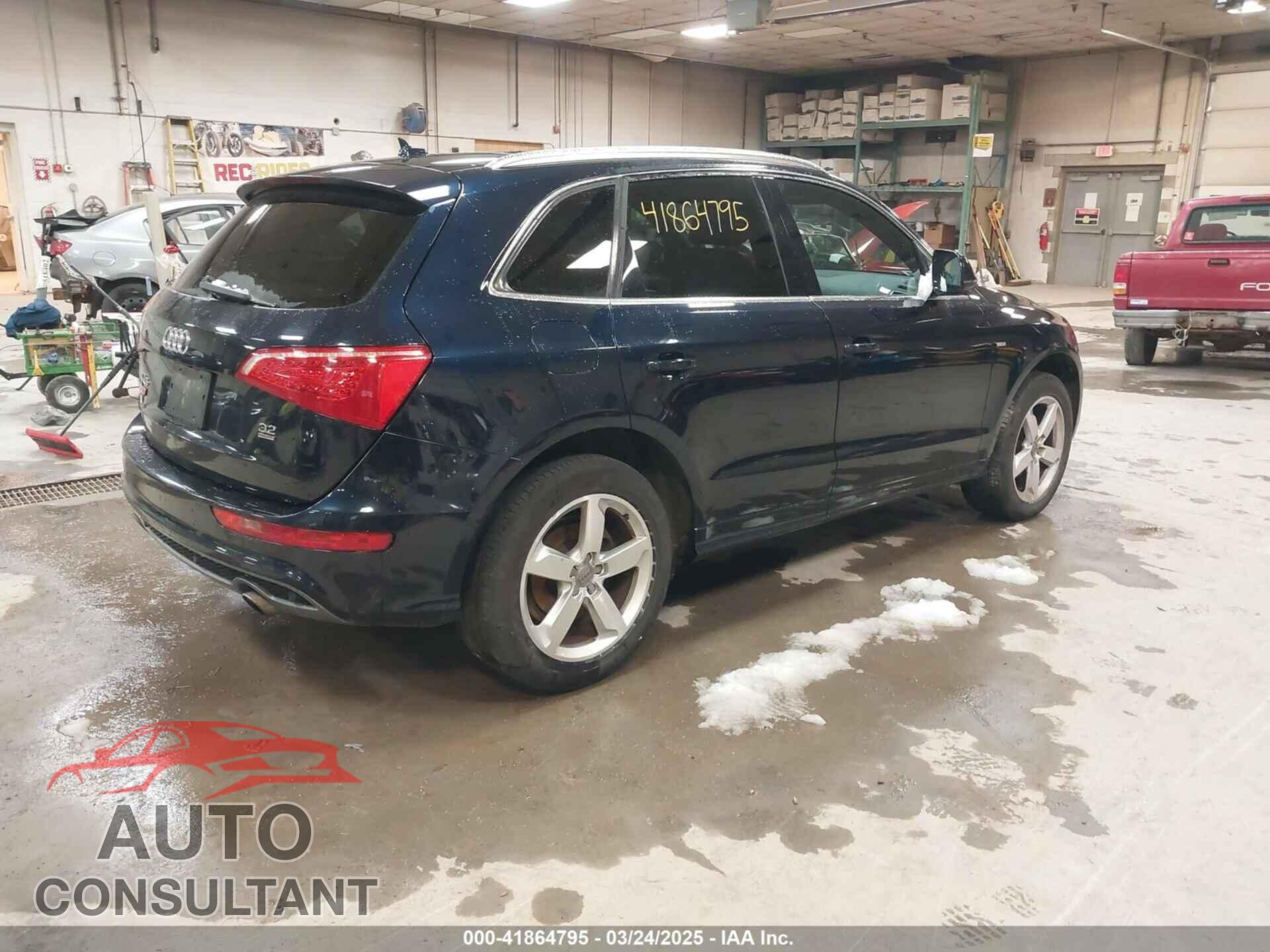 AUDI Q5 2011 - WA1DKAFP4BA028879