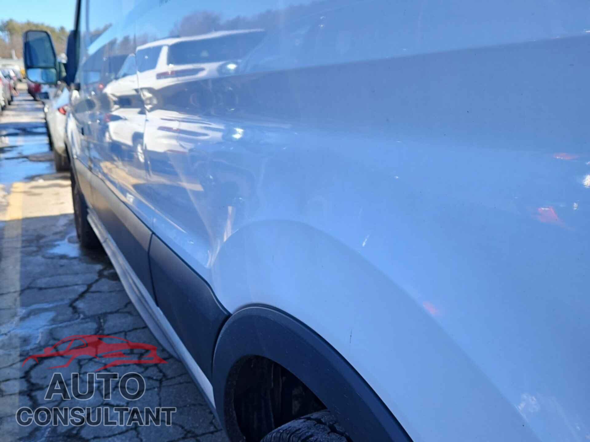 FORD TRANSIT 2015 - 1FTNE2YM2FKB32295