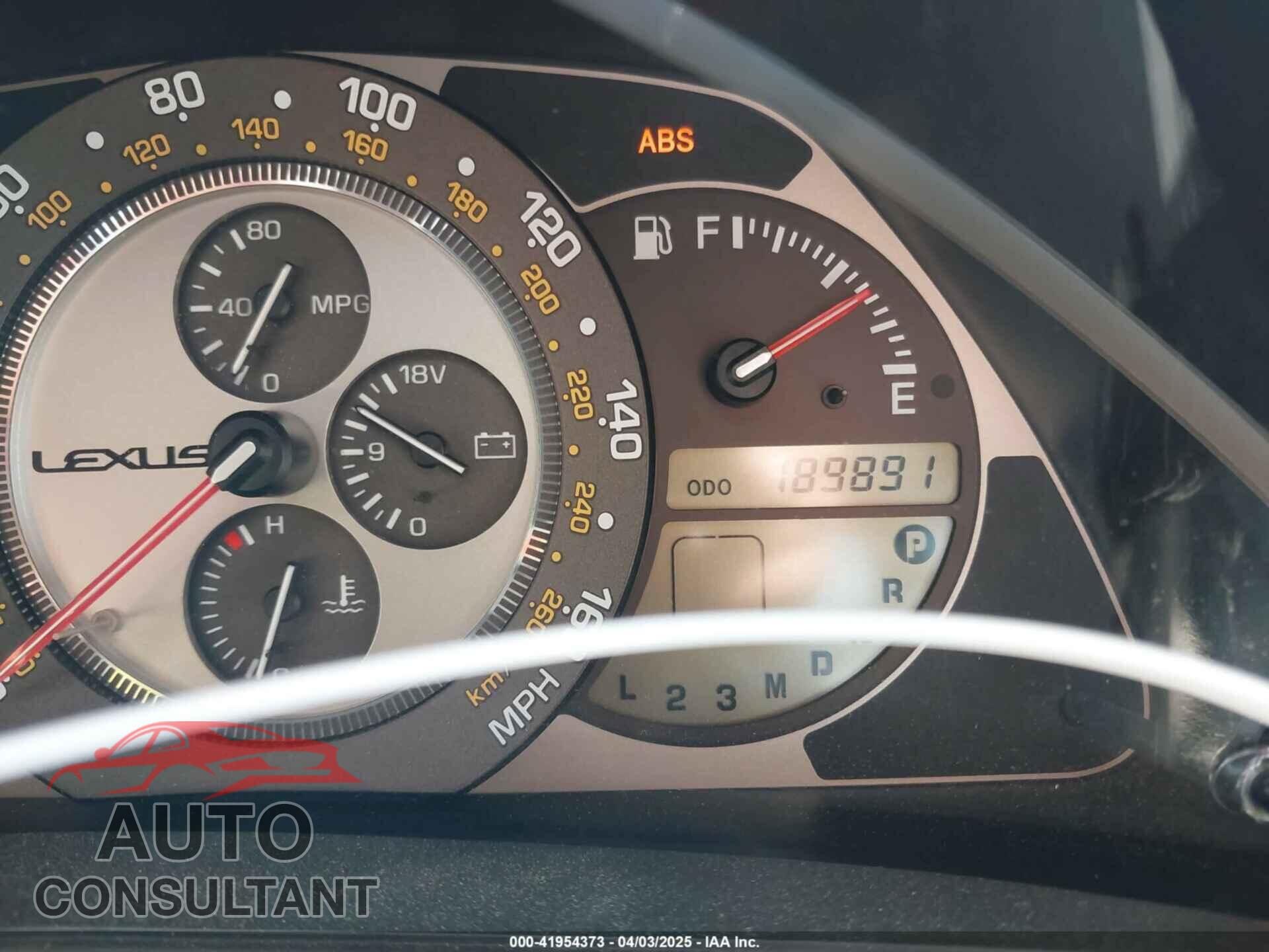 LEXUS IS 300 2004 - JTHBD192940082113