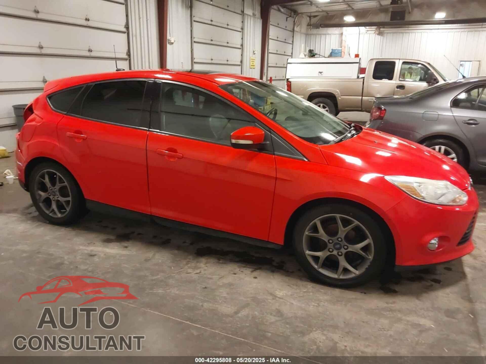 FORD FOCUS 2013 - 1FADP3K22DL247981