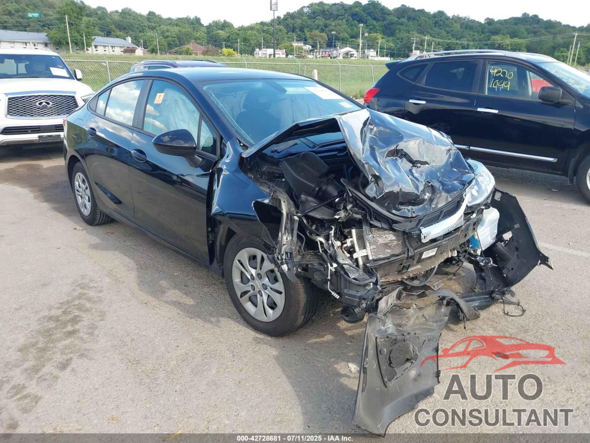 CHEVROLET CRUZE 2019 - 1G1BC5SM0K7148584
