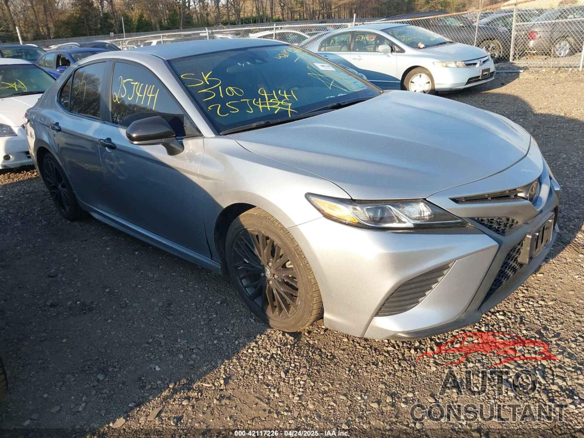 TOYOTA CAMRY 2020 - 4T1G11AK0LU312426