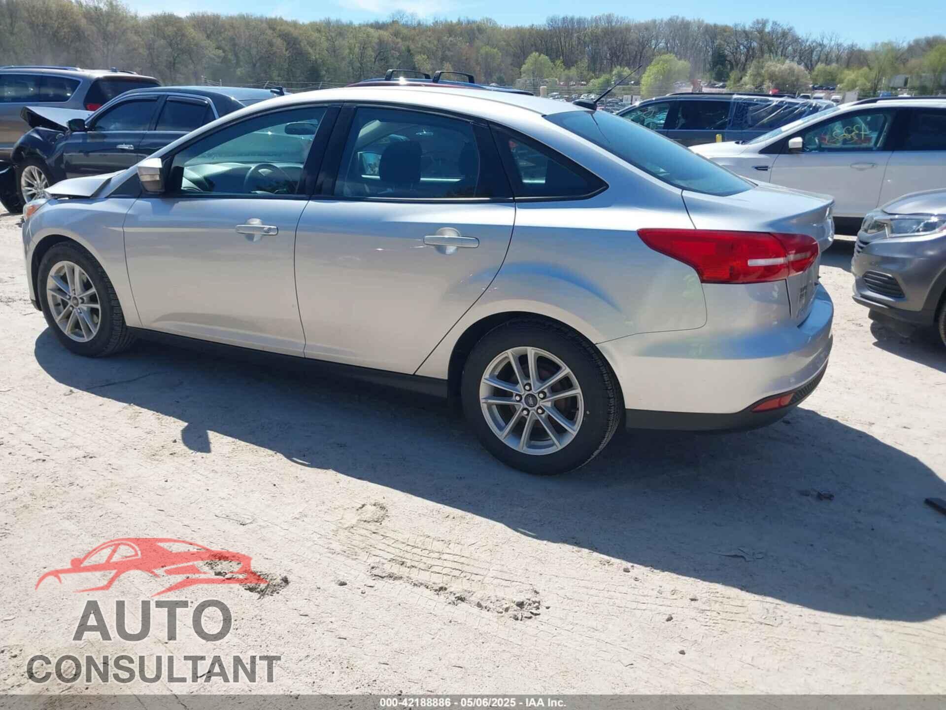 FORD FOCUS 2017 - 1FADP3F21HL237412