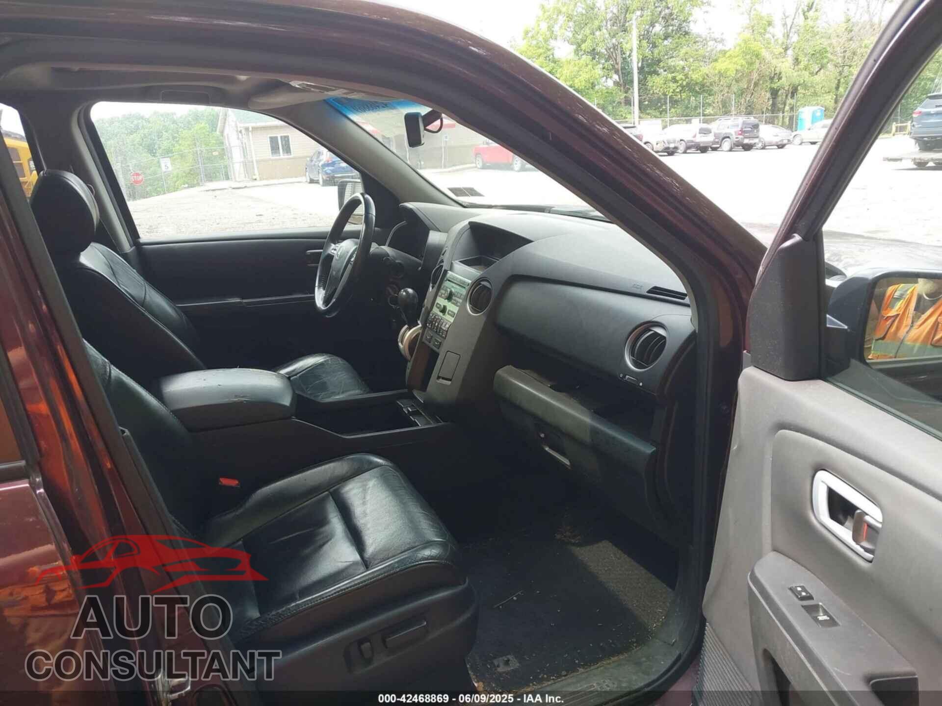 HONDA PILOT 2011 - 5FNYF4H56BB062905