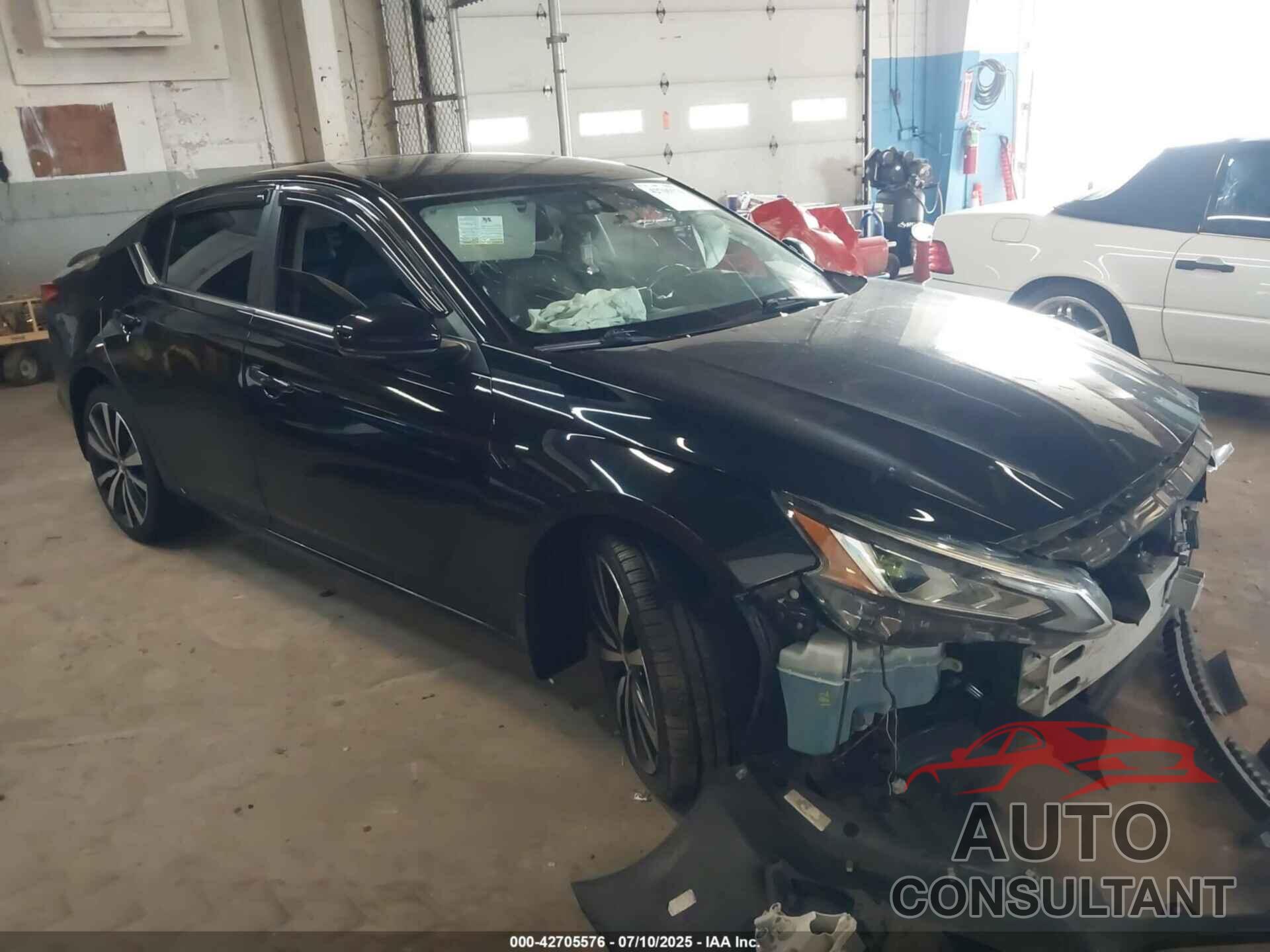 NISSAN ALTIMA 2019 - 1N4BL4CW6KN301438