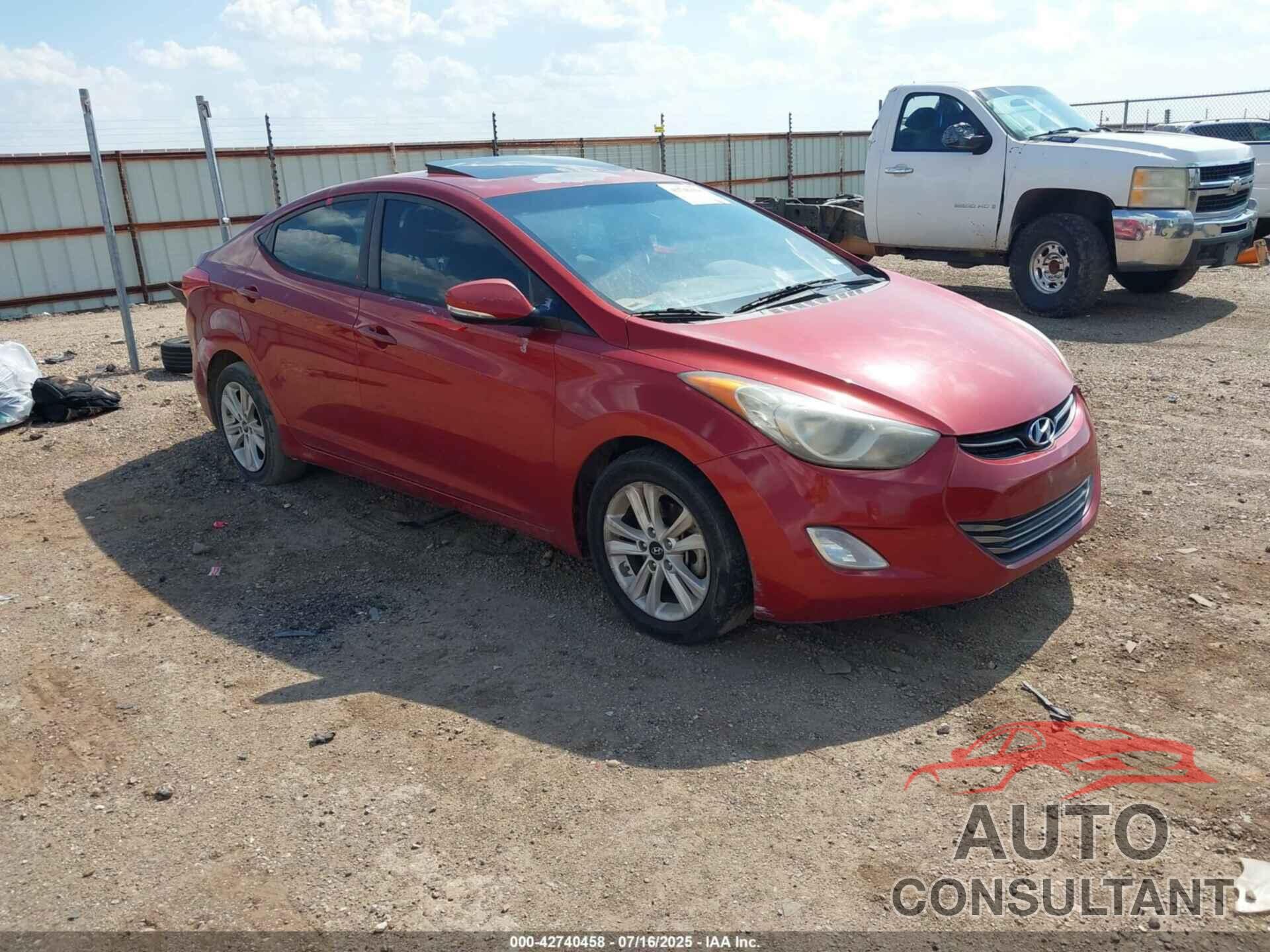HYUNDAI ELANTRA 2013 - KMHDH4AE8DU617281