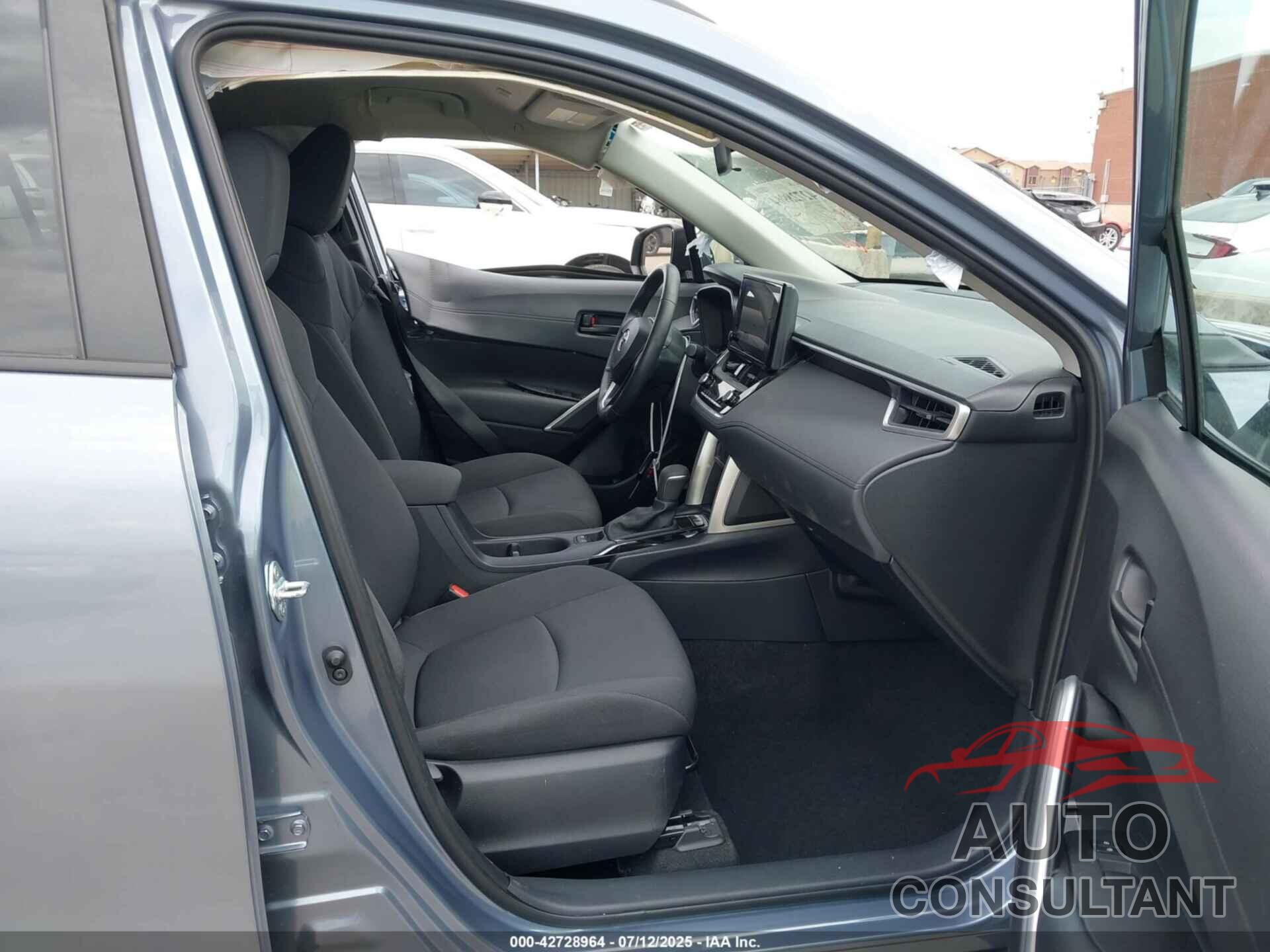 TOYOTA COROLLA CROSS 2023 - 7MUCAAAG9PV042997