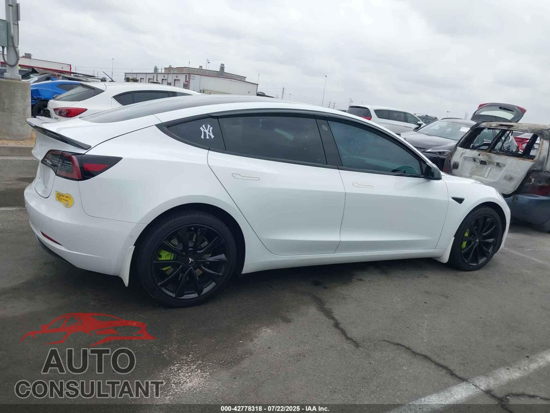 TESLA MODEL 3 2018 - 5YJ3E1EB4JF067735
