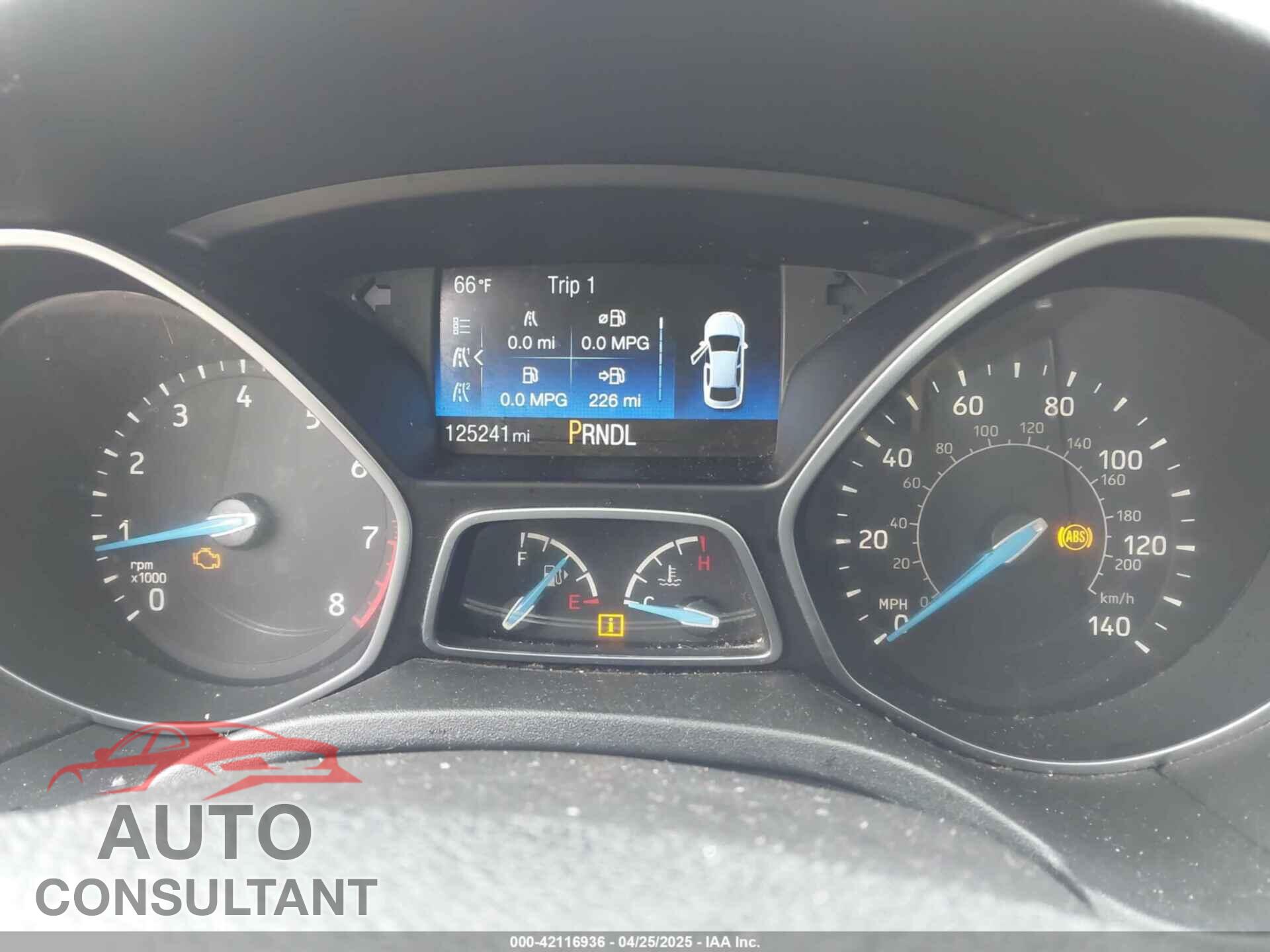 FORD FOCUS 2016 - 1FADP3K22GL367476