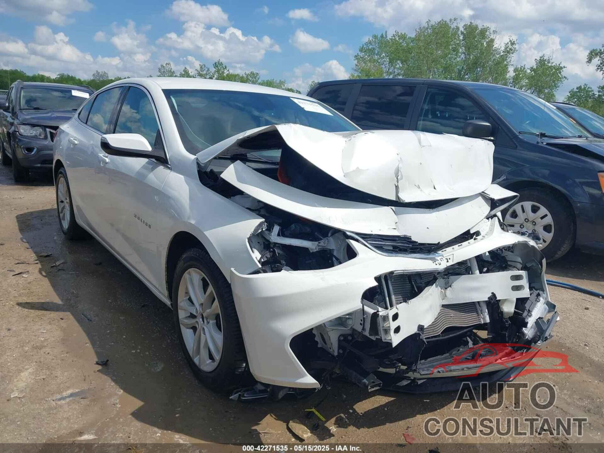 CHEVROLET MALIBU 2017 - 1G1ZE5ST9HF106722