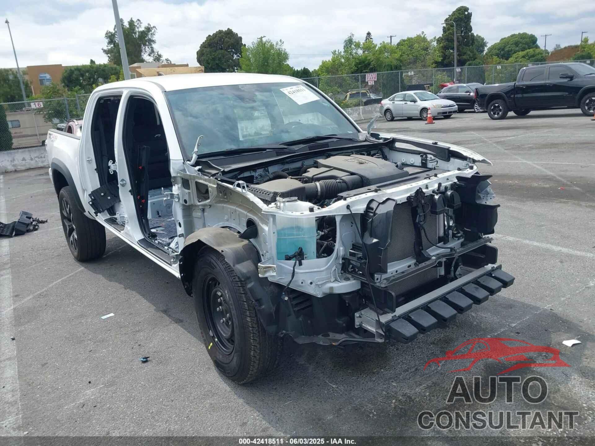 TOYOTA TACOMA 2023 - 3TMCZ5AN3PM649180