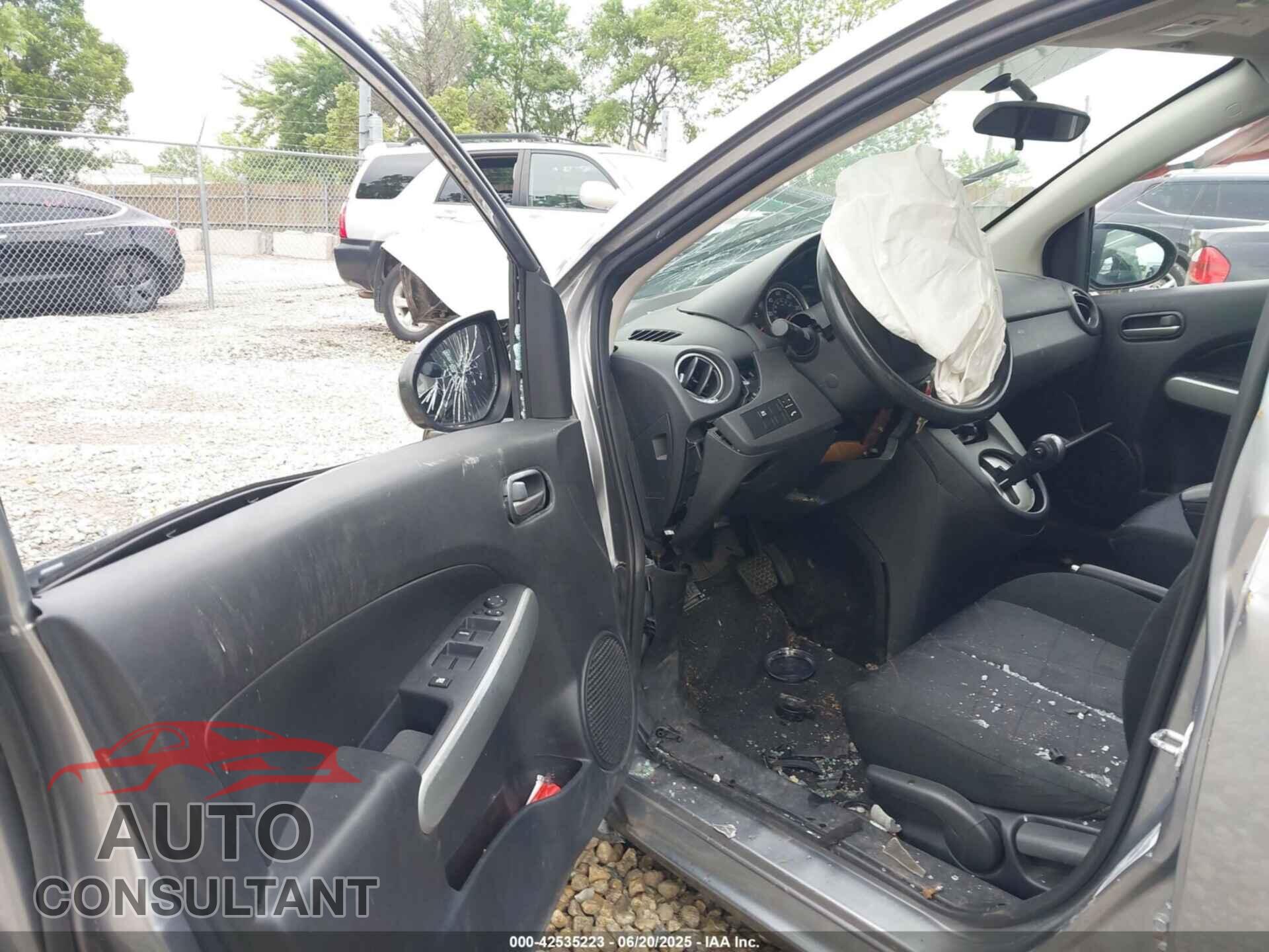 MAZDA MAZDA2 2014 - JM1DE1KY7E0188258