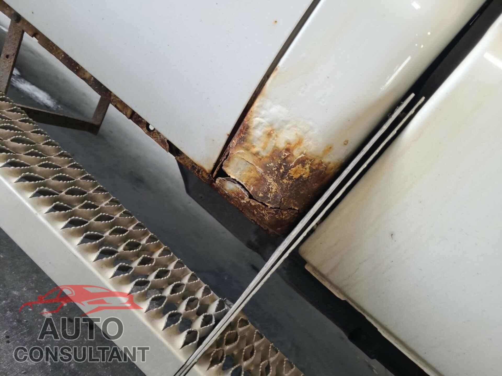 FORD F-350 2011 - 1FT8W3B65BEB77458