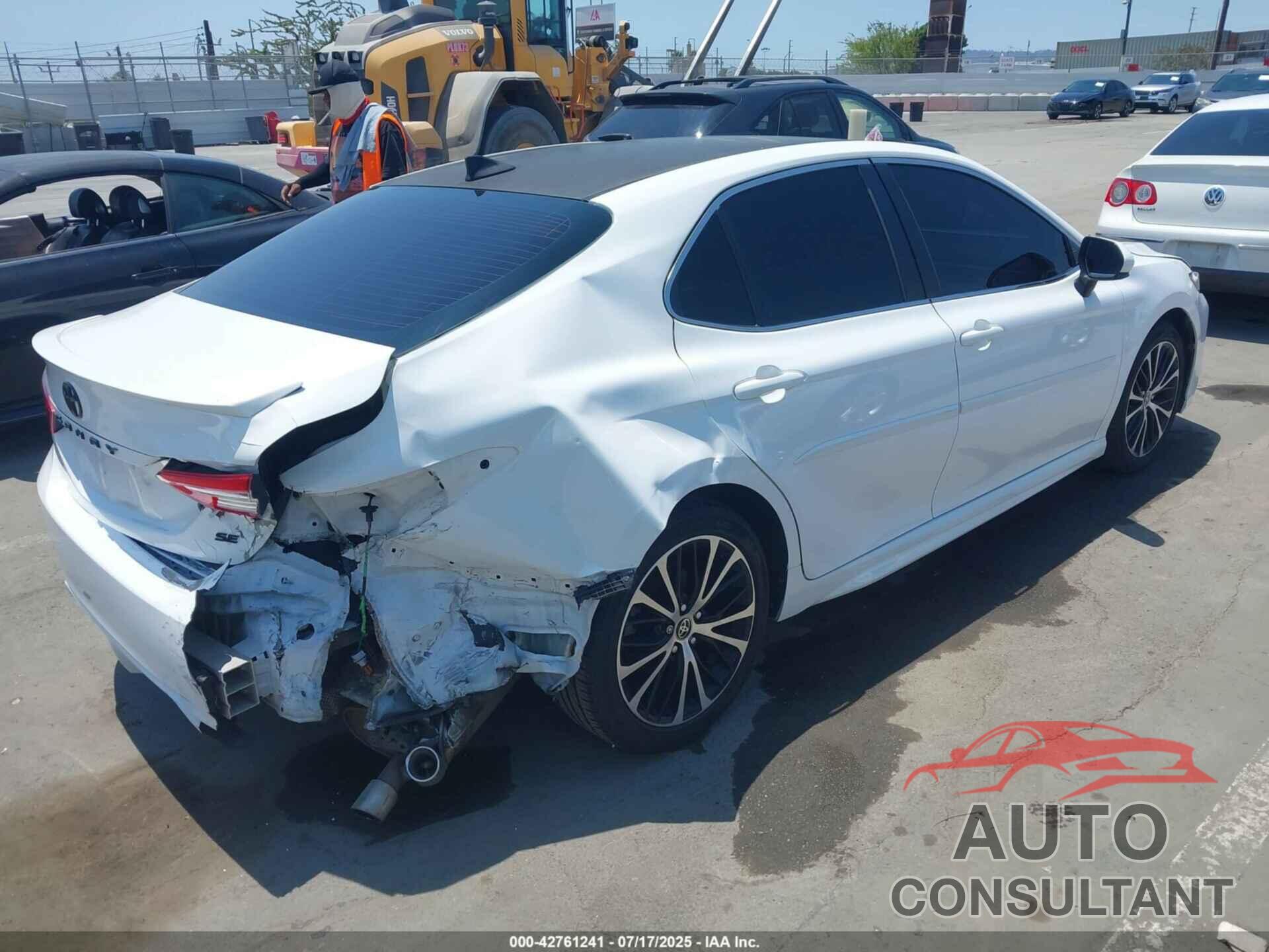 TOYOTA CAMRY 2020 - 4T1G11AK5LU506465