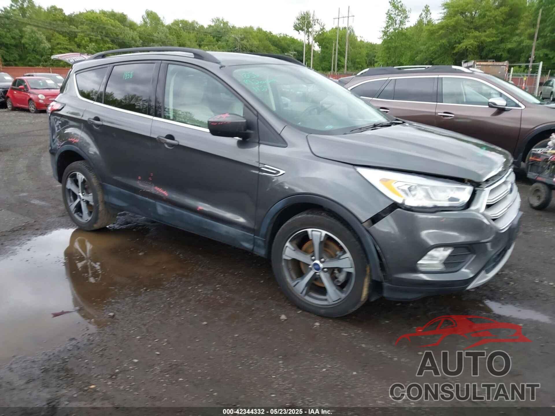 FORD ESCAPE 2018 - 1FMCU9HD4JUB73832