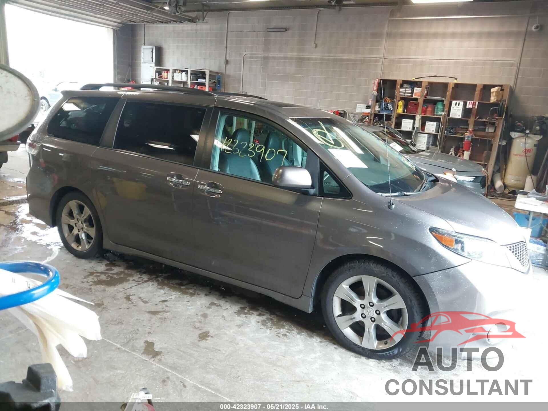 TOYOTA SIENNA 2013 - 5TDXK3DC4DS355030