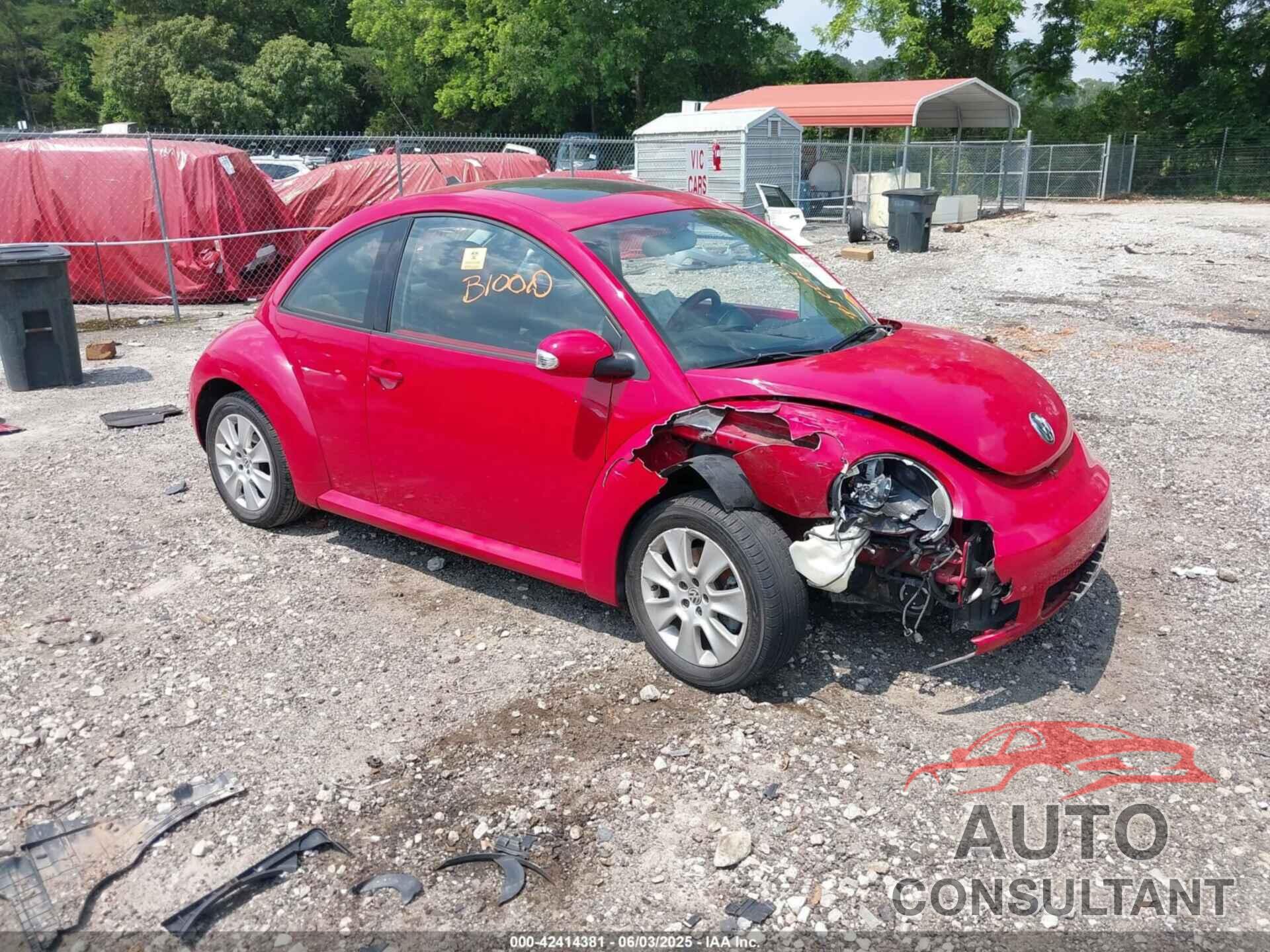 VOLKSWAGEN NEW BEETLE 2010 - 3VWRG3AG1AM034959