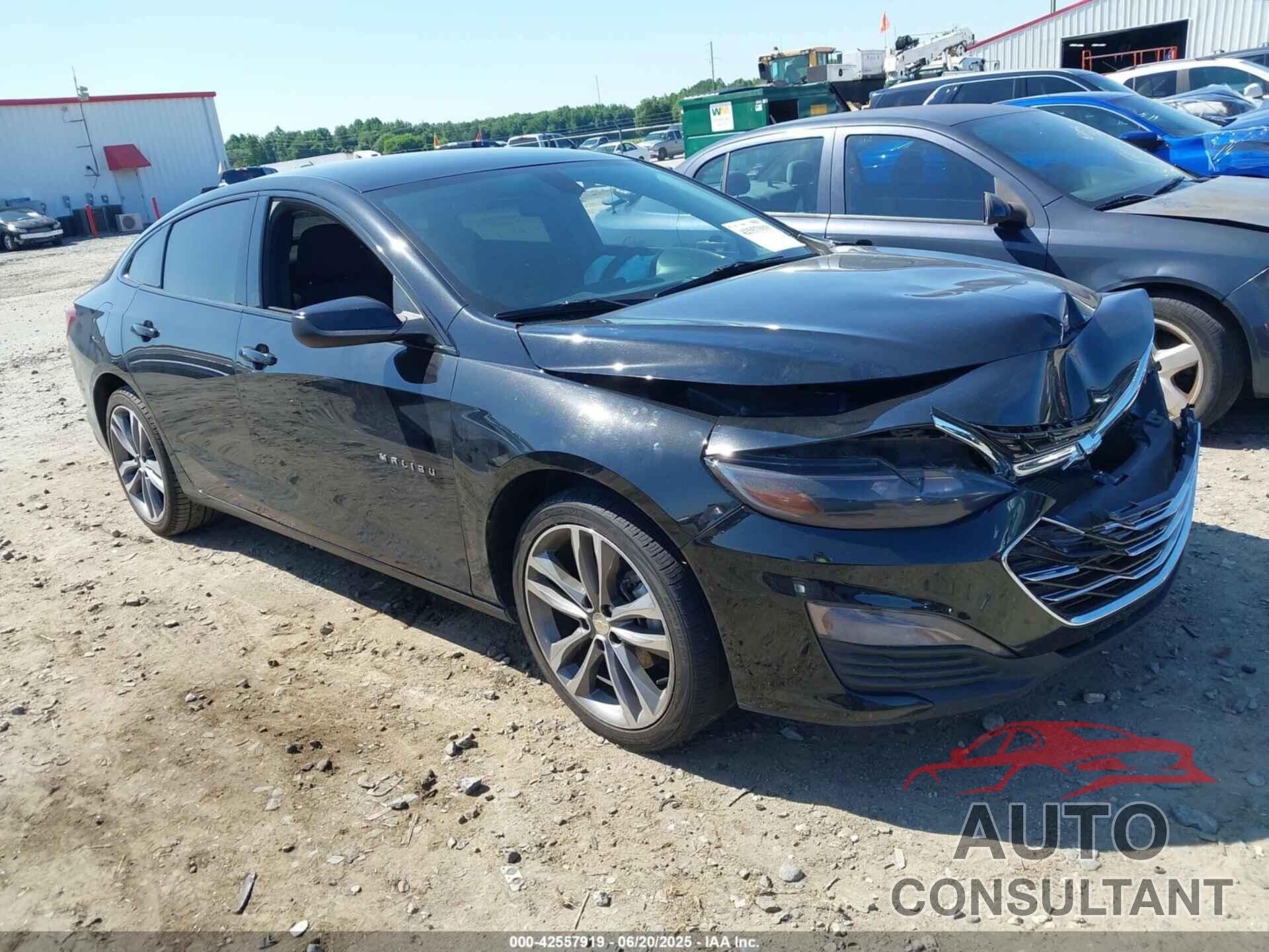 CHEVROLET MALIBU 2022 - 1G1ZD5ST2NF137941