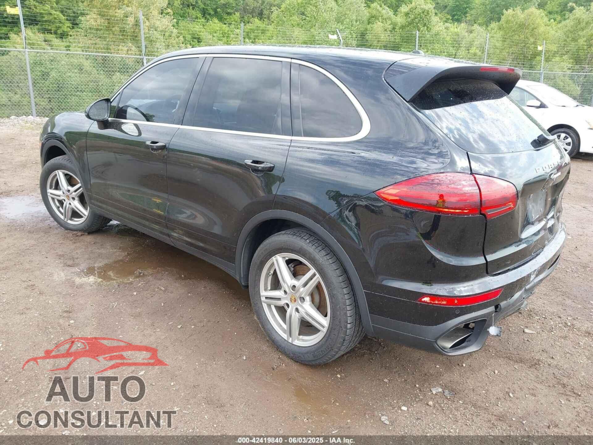PORSCHE CAYENNE 2016 - WP1AA2A29GLA03757