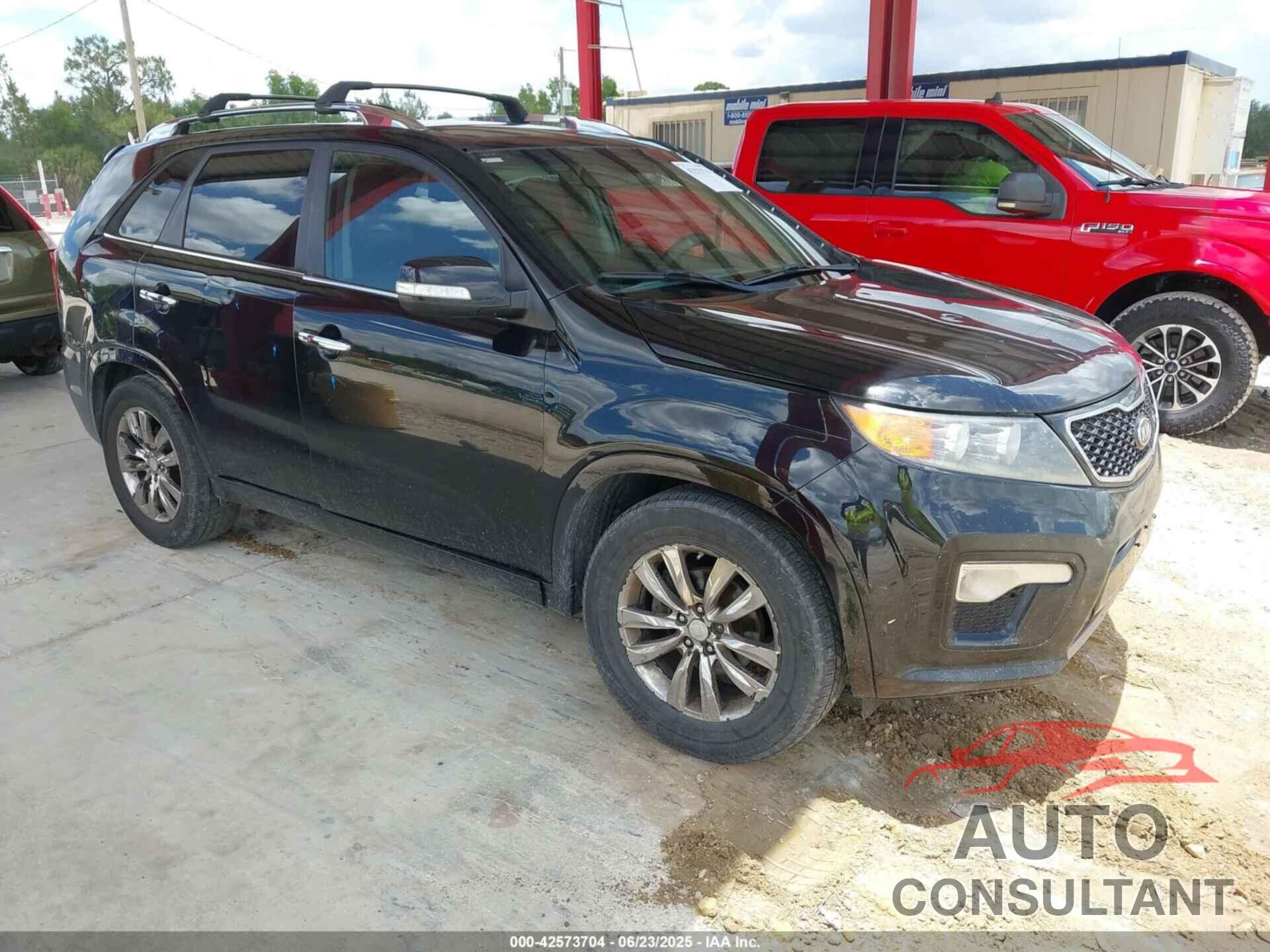 KIA SORENTO 2012 - 5XYKW4A22CG268108