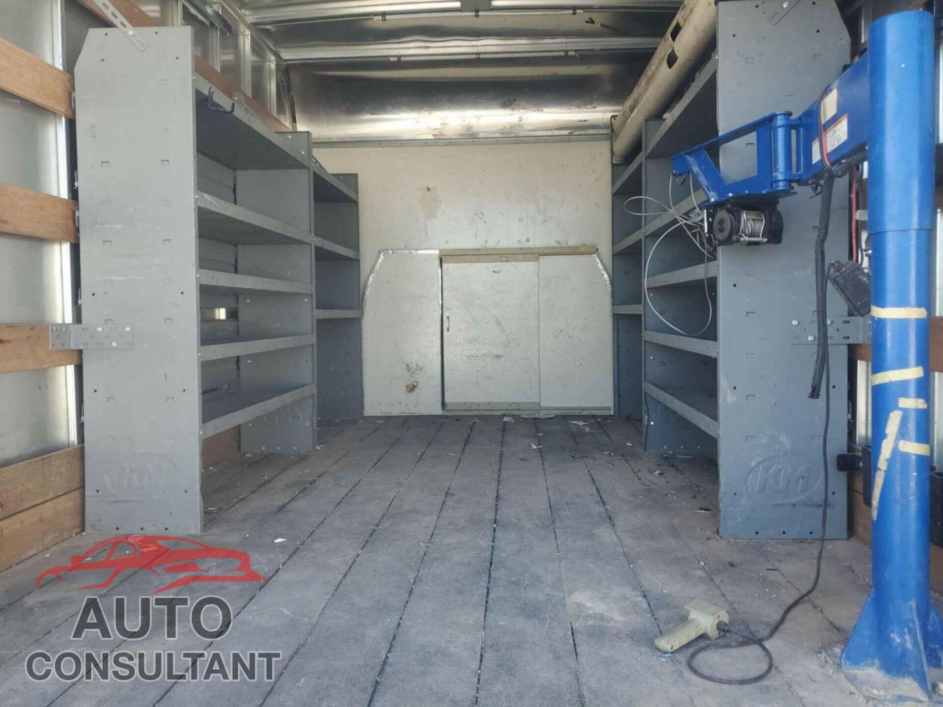 FORD ECONOLINE 2019 - 1FDWE3F67KDC29369